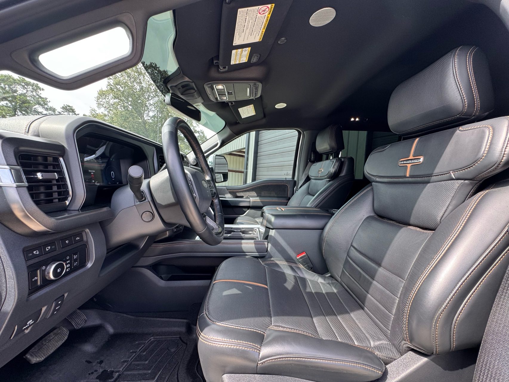 2023 Ford F-350 Super Duty Platinum - Photo 11