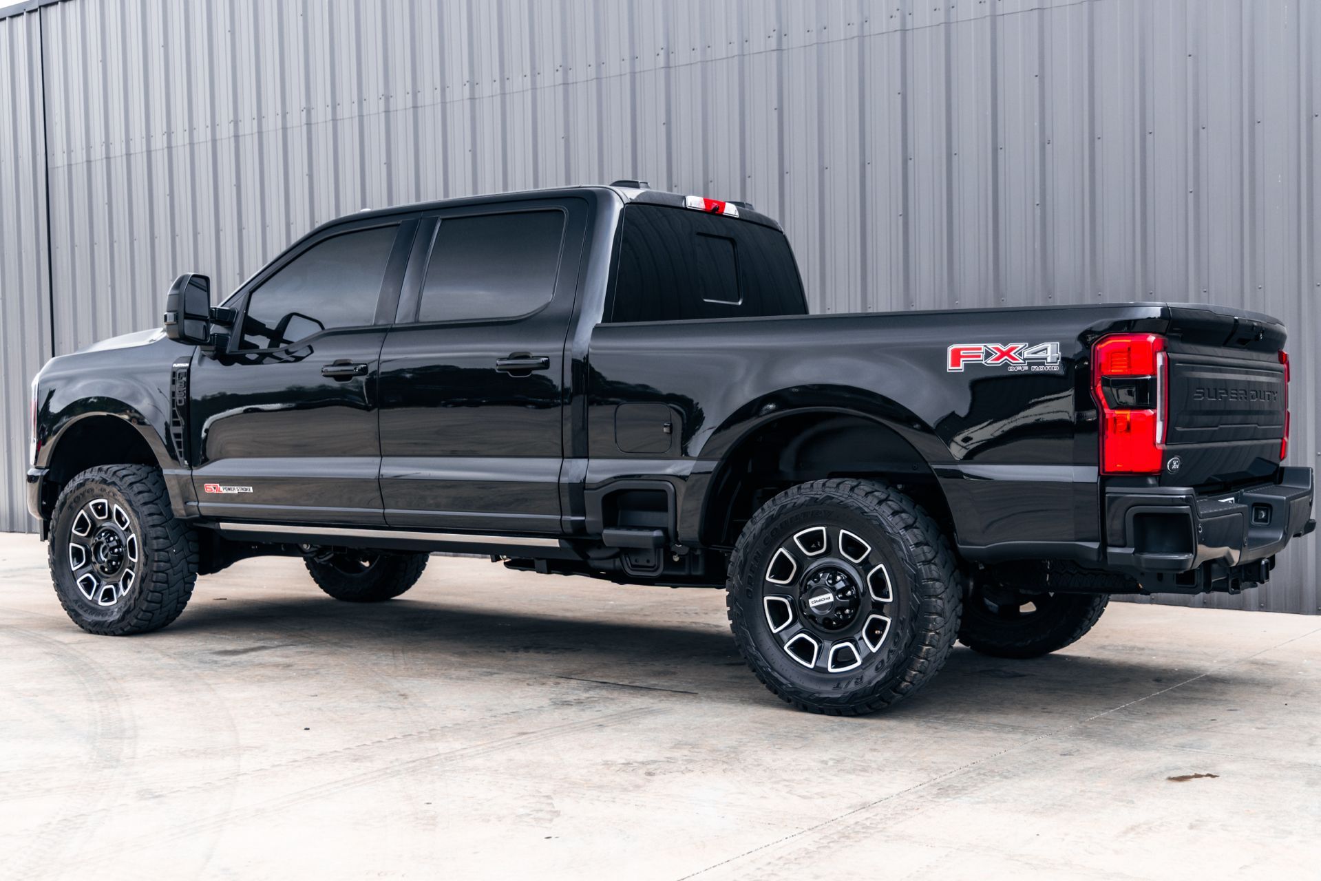 View vehicle photo 5