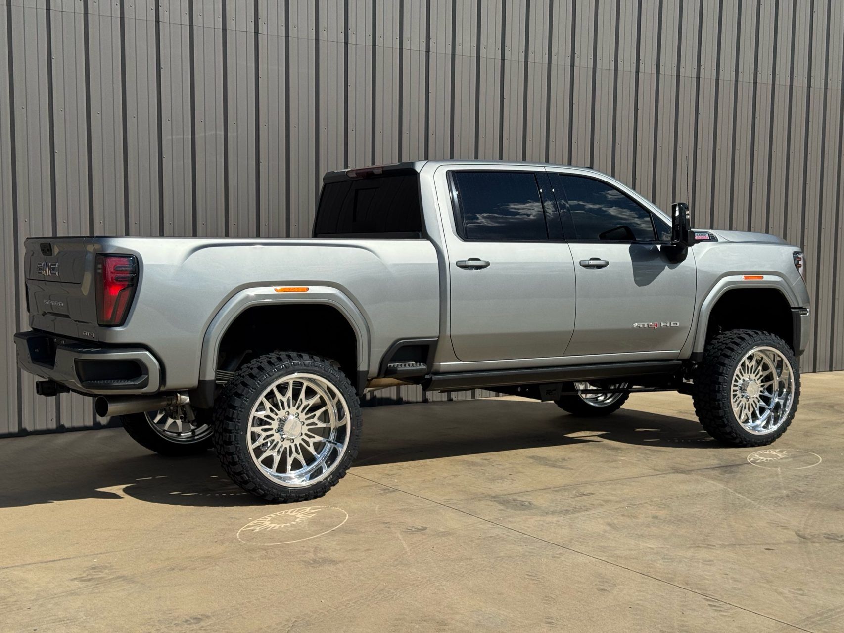 2026 GMC Sierra 2500HD AT4 - Photo 6