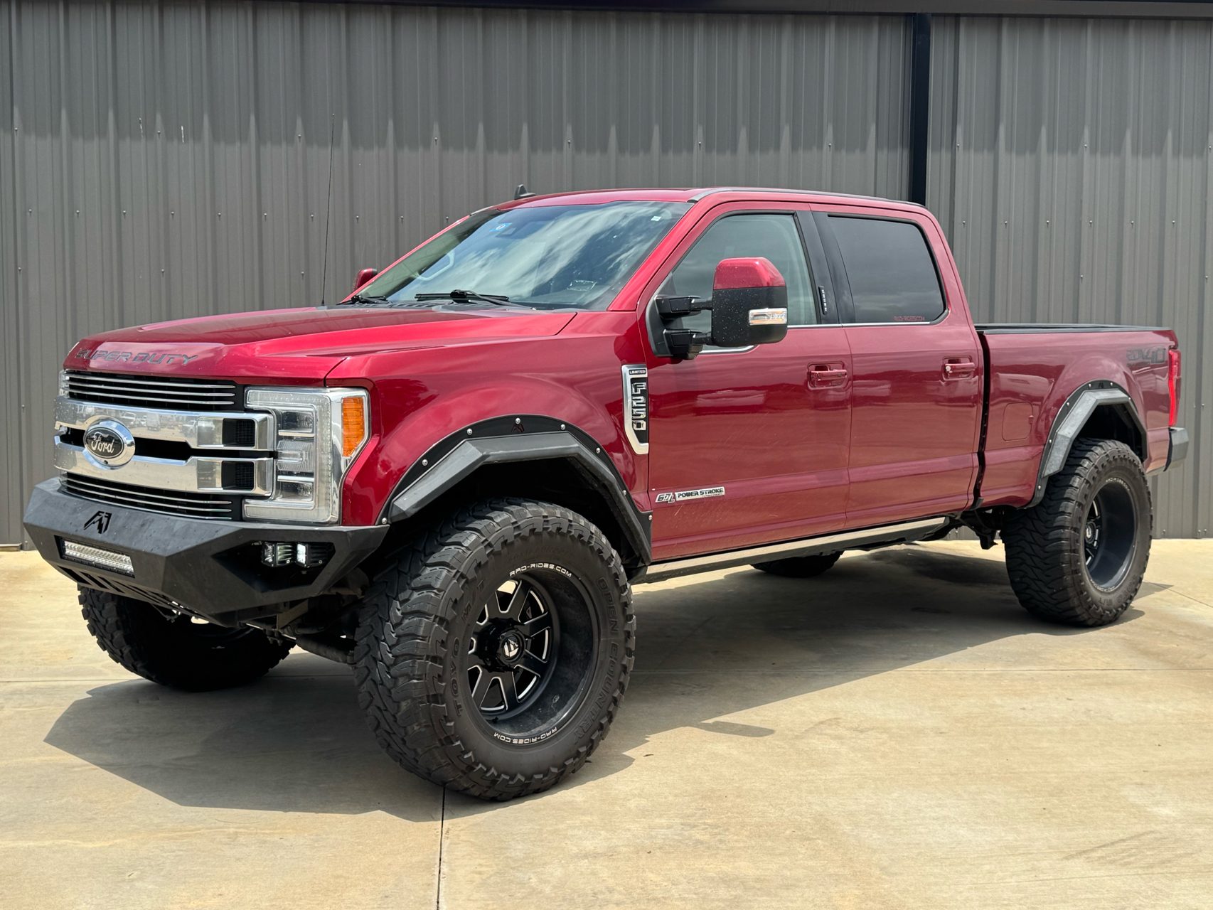 2019 Ford F-250 Limited 4x4 Crew Cab 8' Box's photo