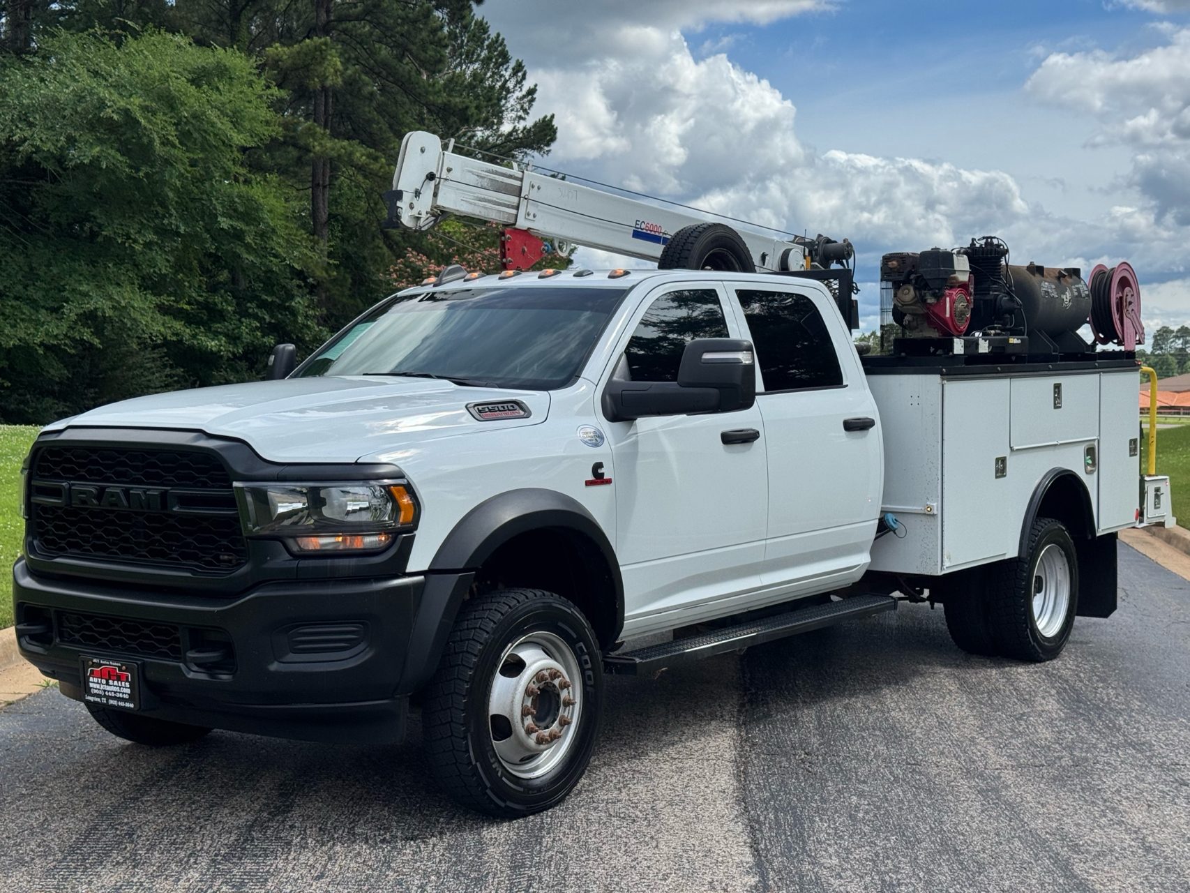 2023 RAM 5500 Tradesman 4X4 Crew Cab DRW 173" WB's photo