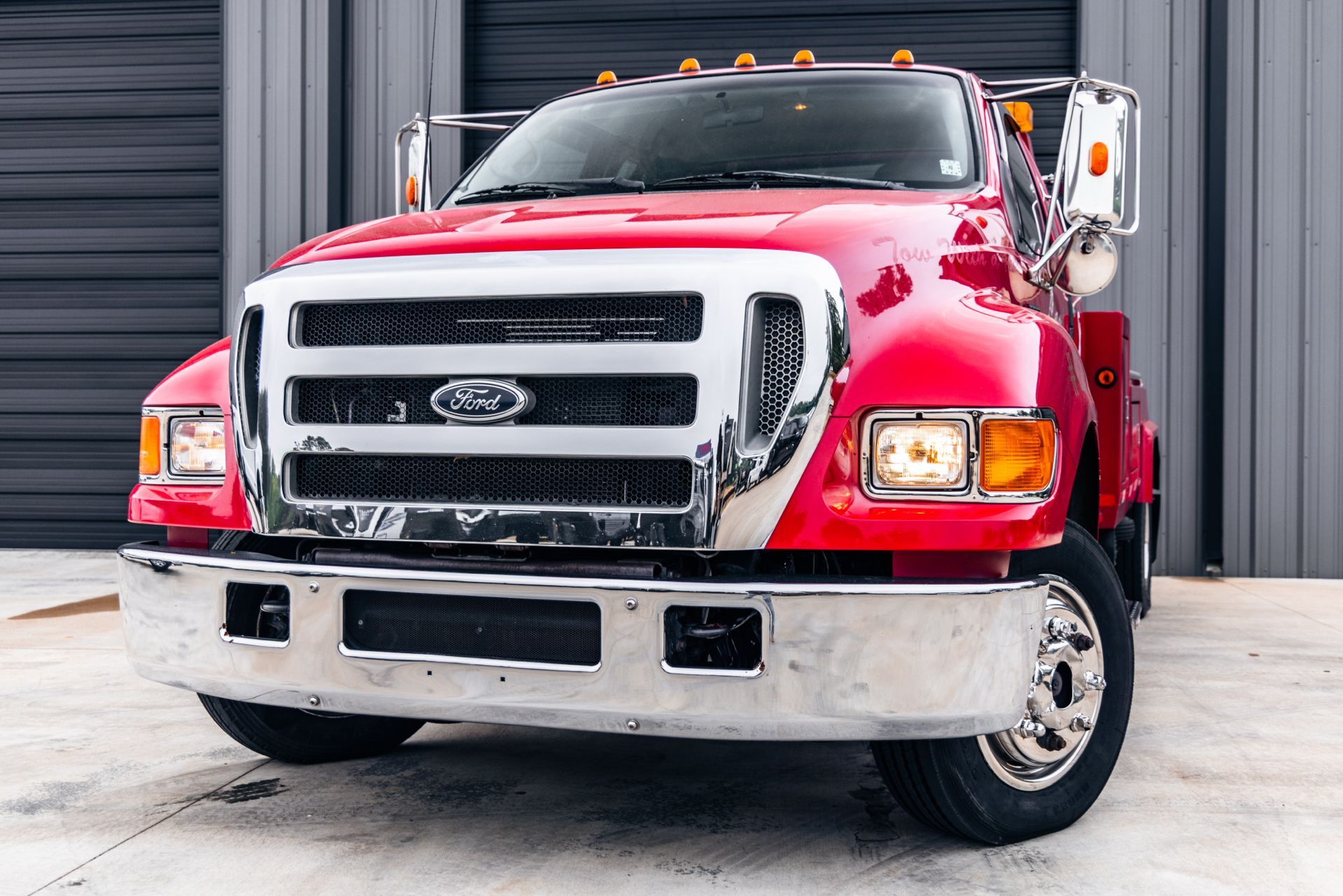 2004 Ford F-650's photo
