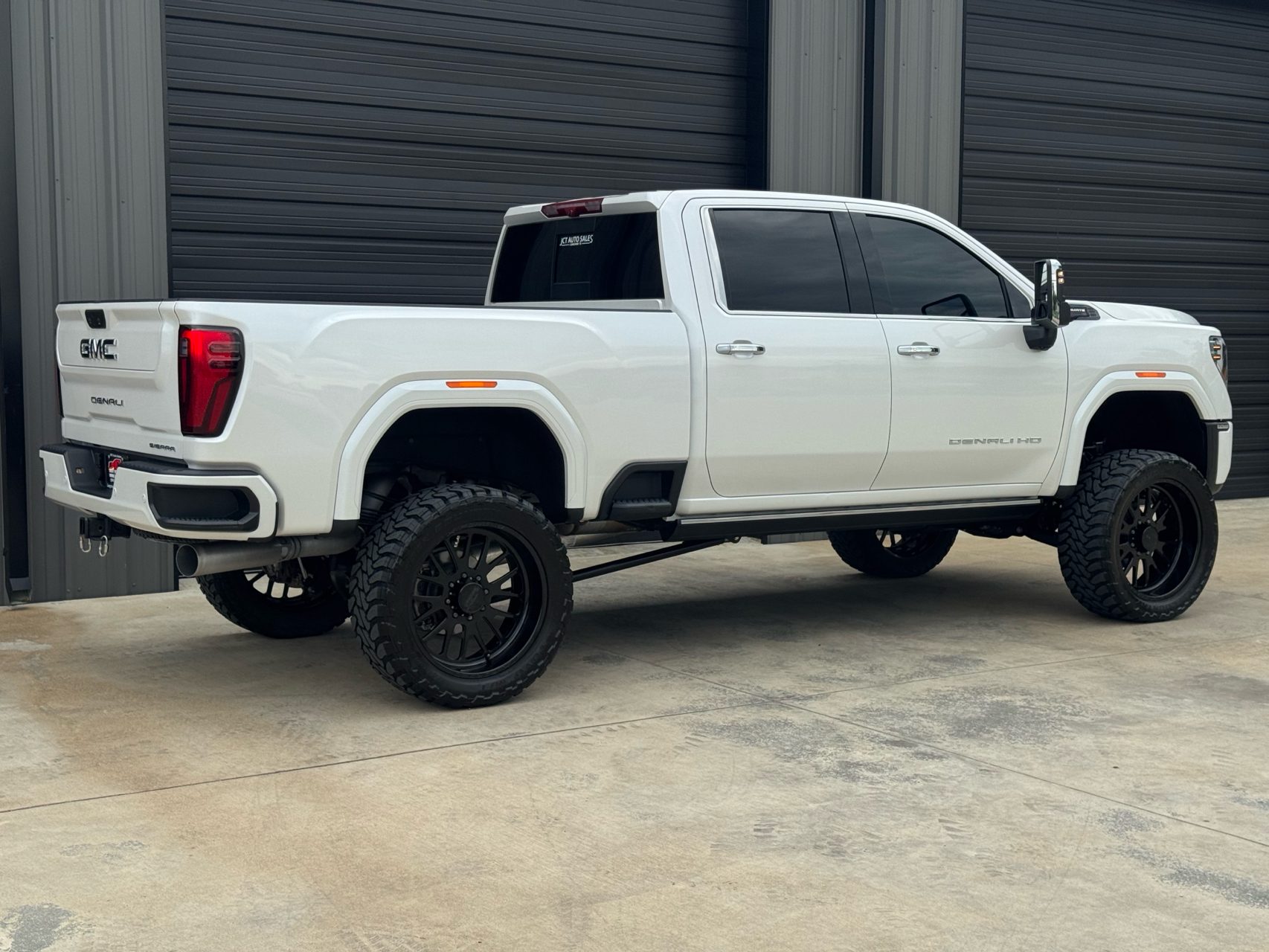 2025 GMC Sierra 2500HD Denali Ultimate - Photo 6