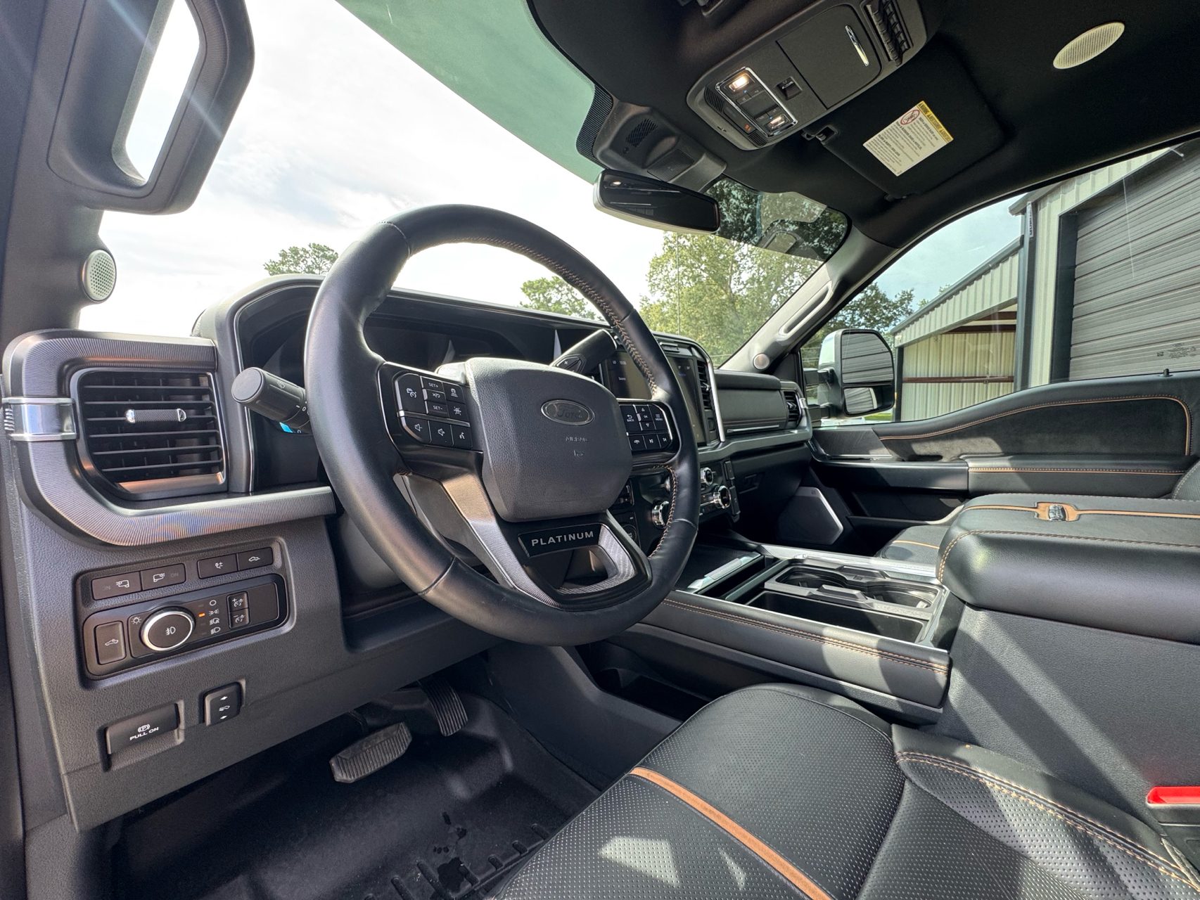 2023 Ford F-350 Super Duty Platinum - Photo 17