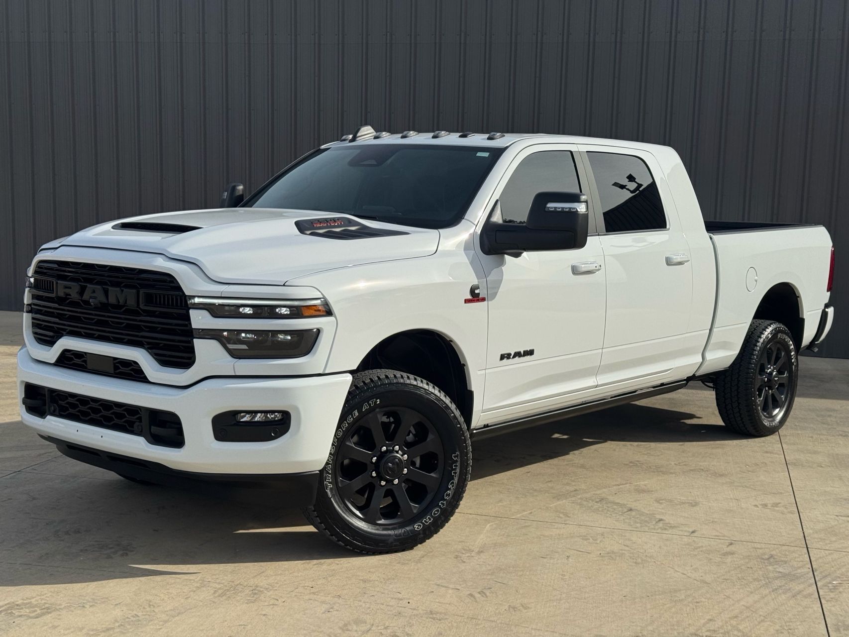 2025 RAM Ram 2500 Pickup Laramie's photo