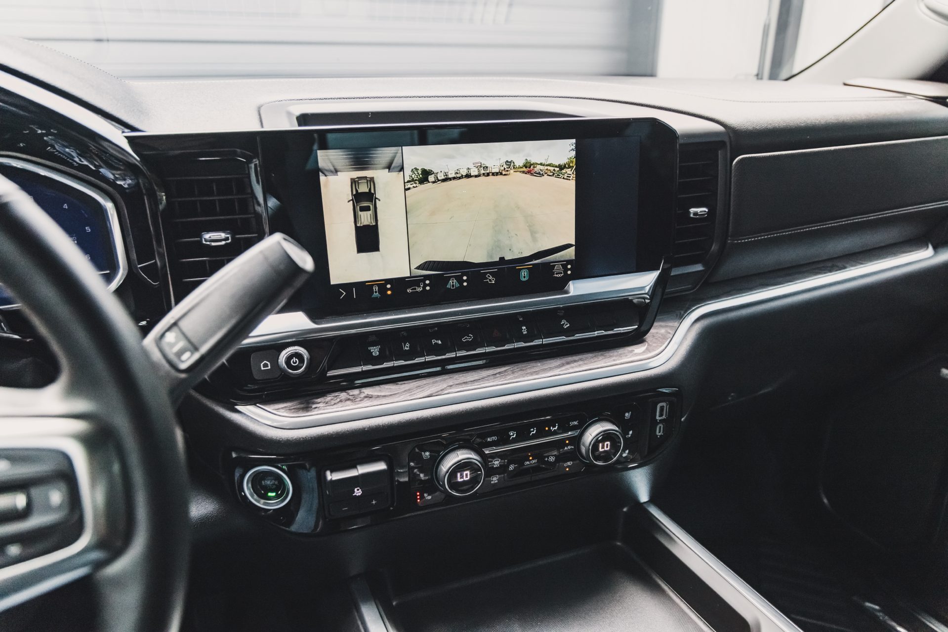 2024 Chevrolet Silverado 2500HD LTZ - Photo 13