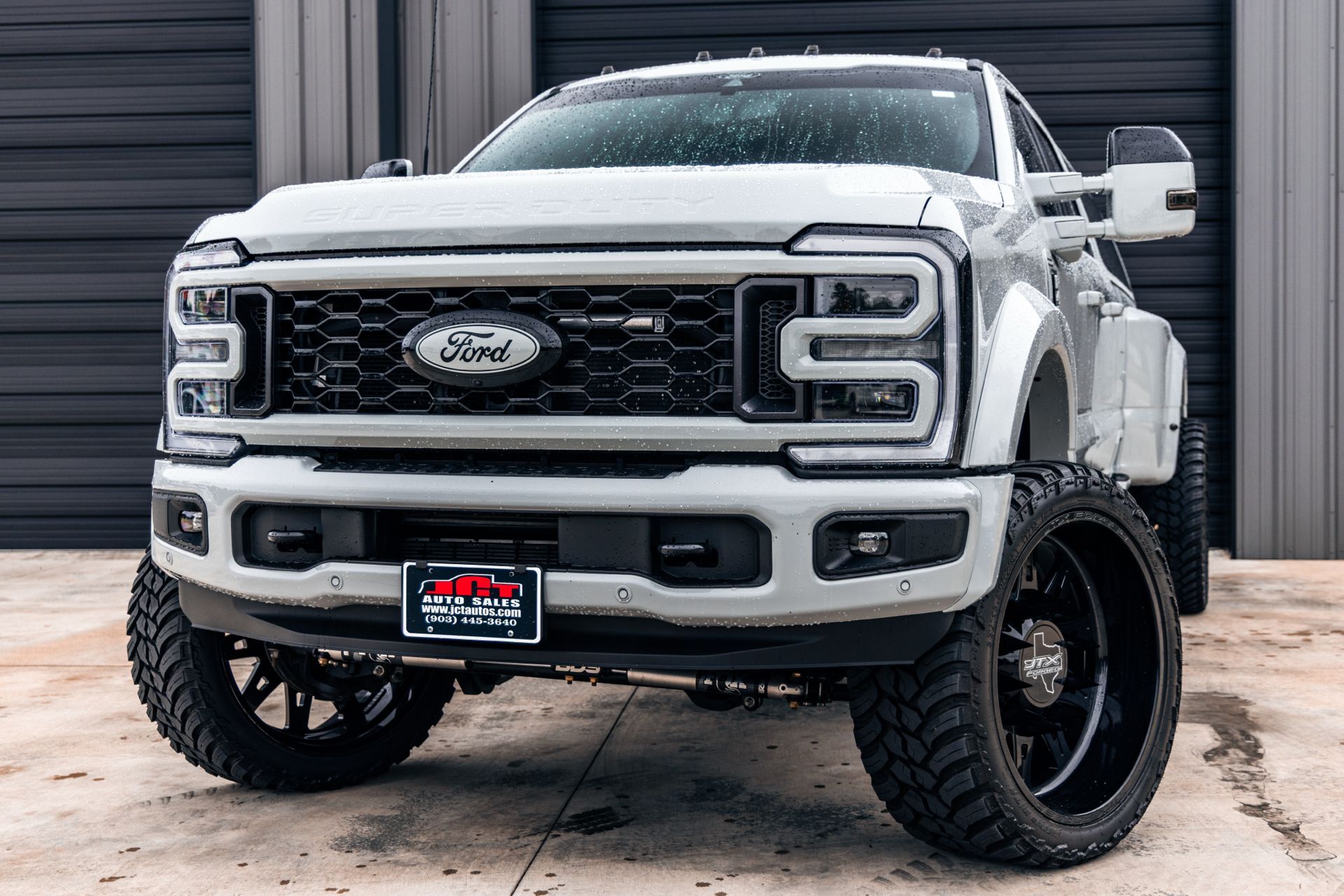 2025 Ford F-450 Platinum 4x4 Crew Cab 8' Box DRW's photo