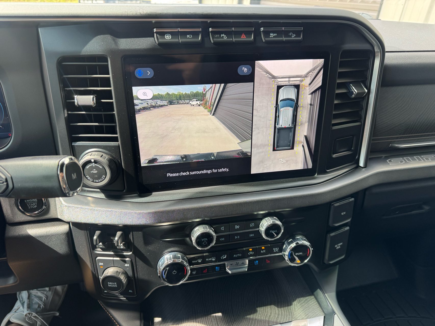 2023 Ford F-350 Super Duty Platinum - Photo 12