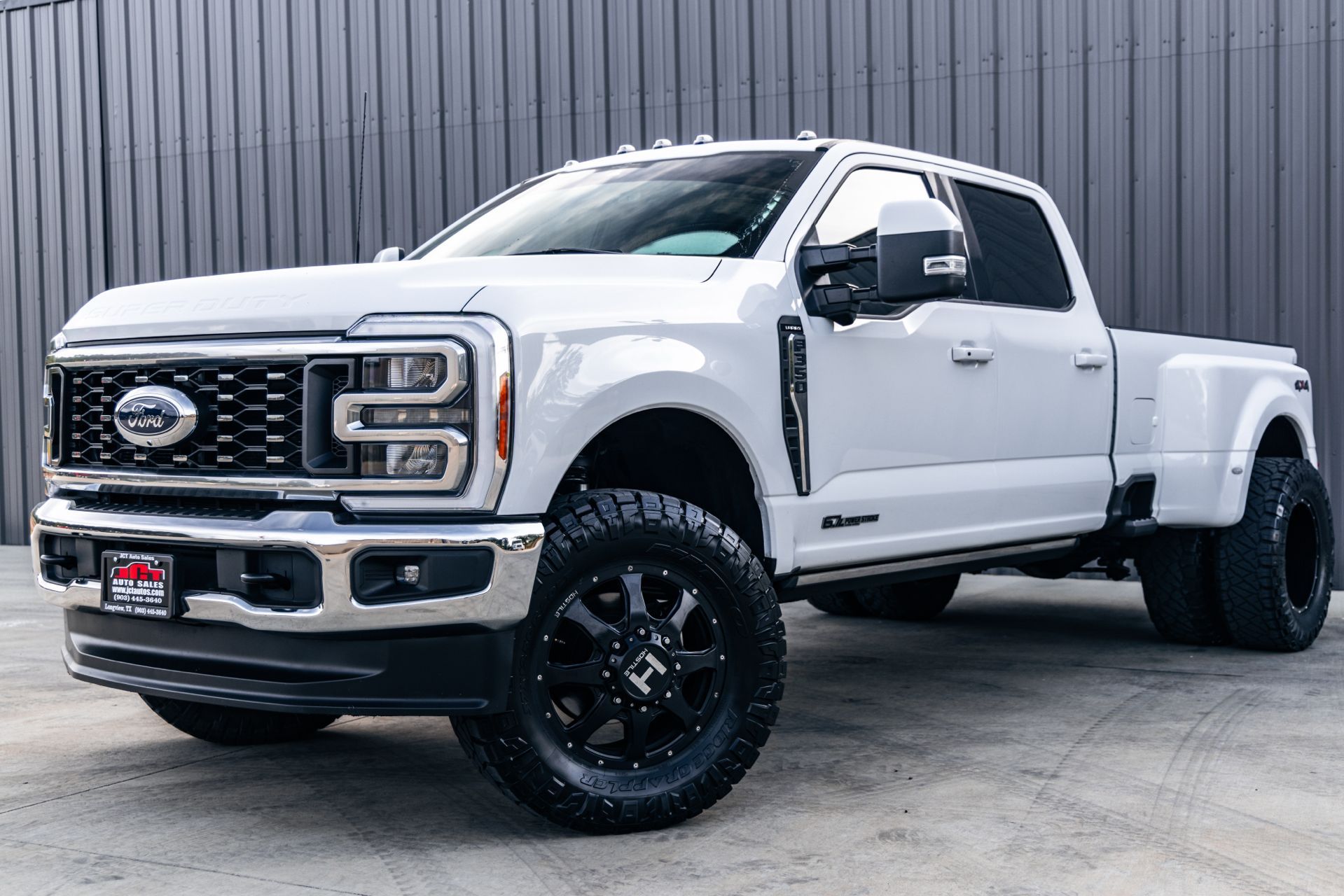 View vehicle photo 2