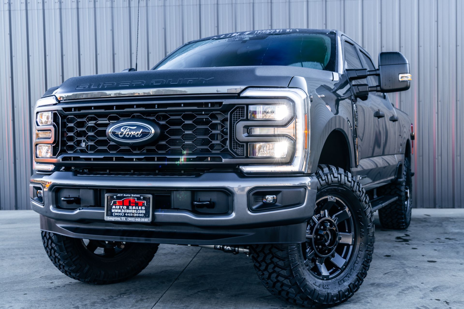 2025 Ford F-250 Super Duty XL's photo