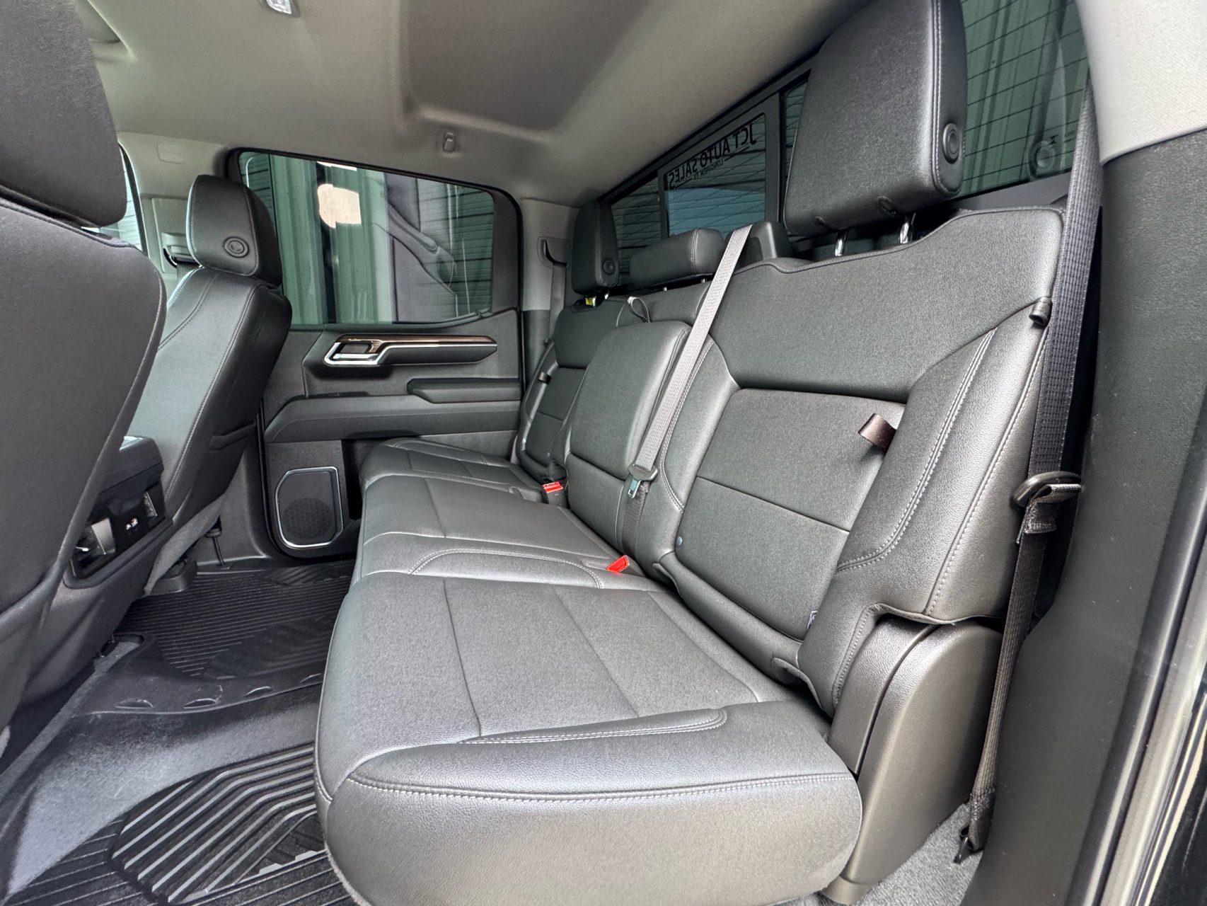 2026 Chevrolet Silverado 1500 LT Trail Boss - Photo 11
