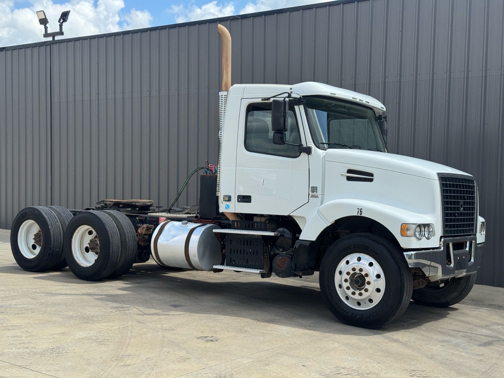 2009 Volvo VHD