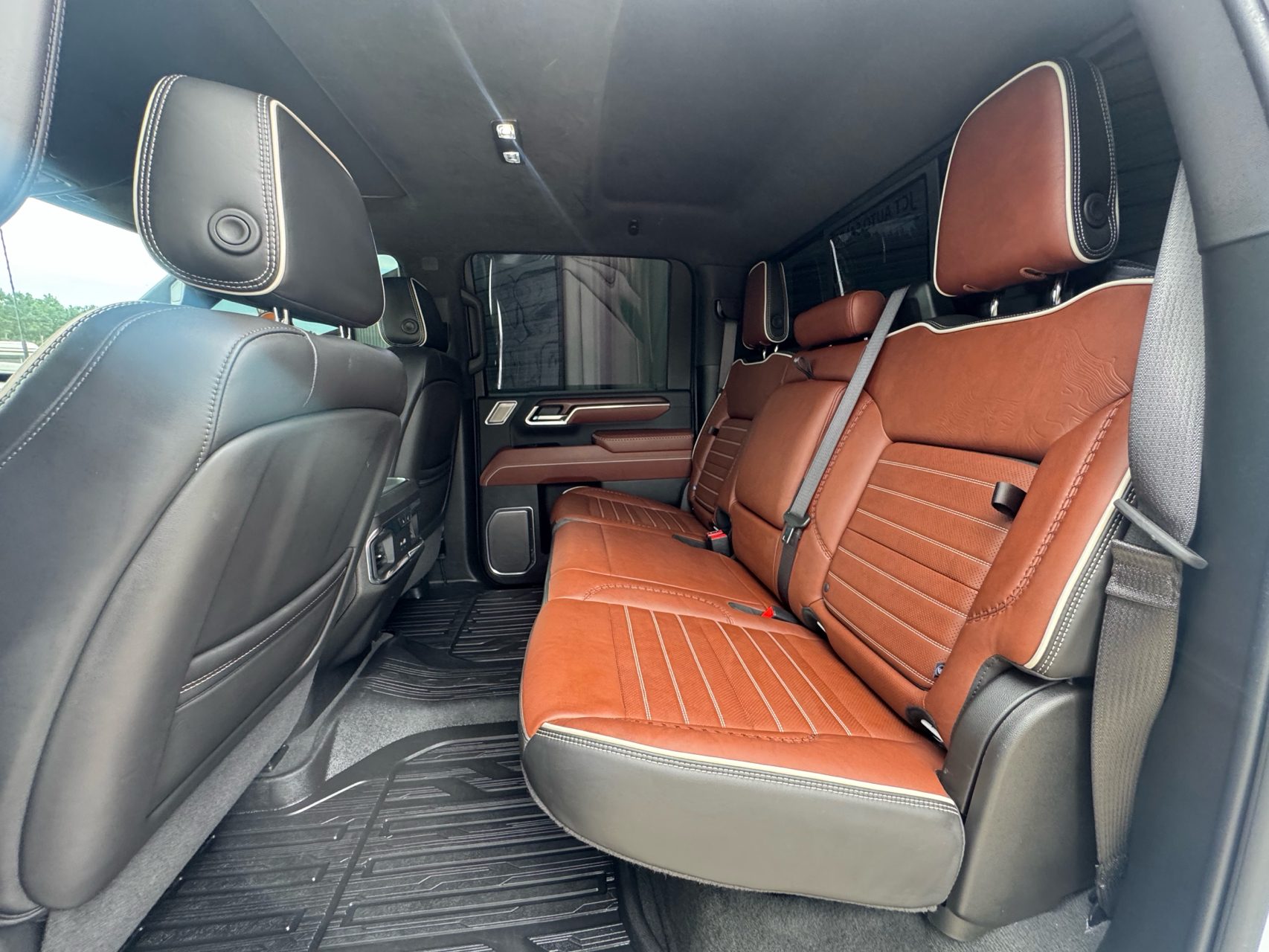 2025 GMC Sierra 2500HD Denali Ultimate - Photo 10