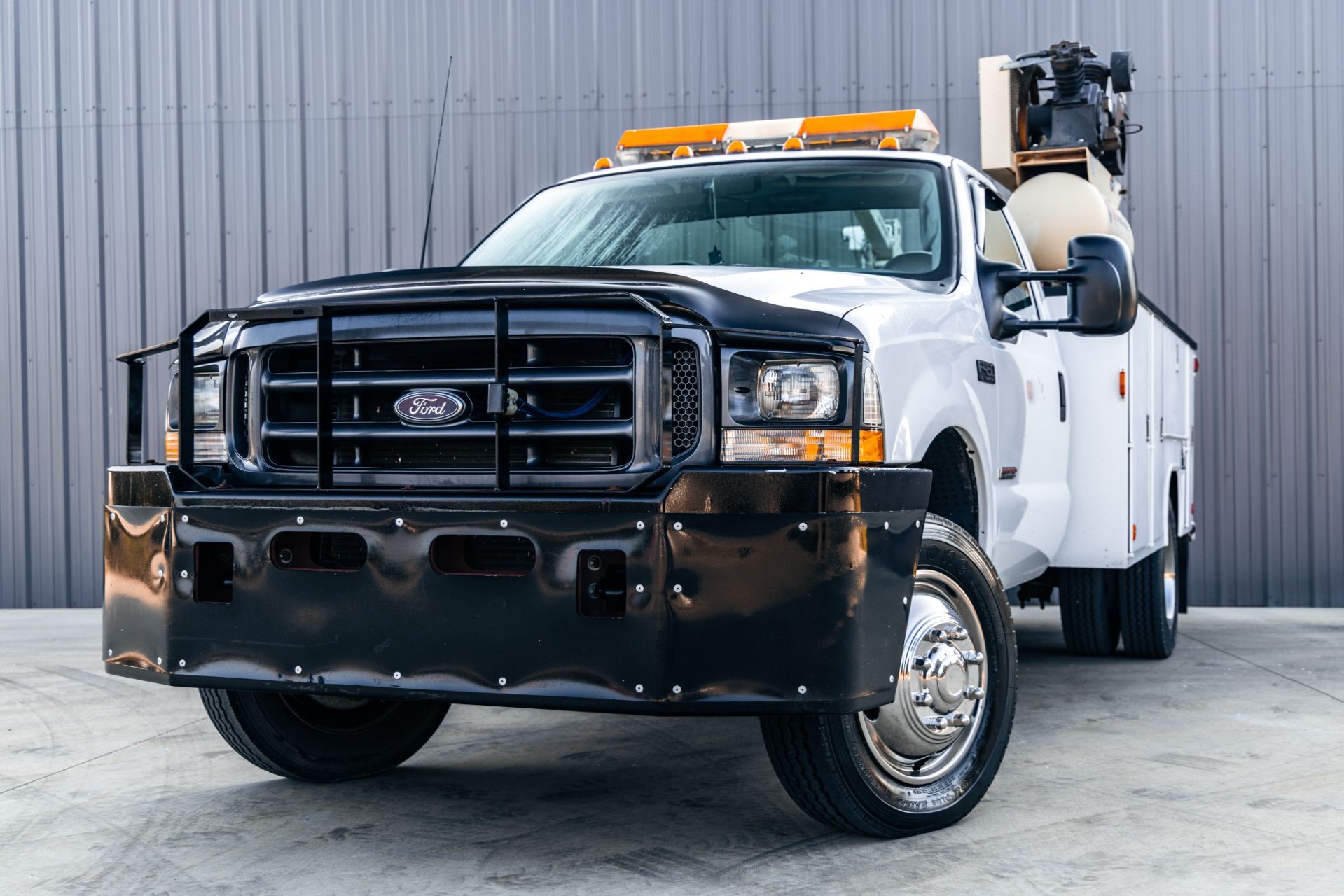 2003 Ford F-450's photo