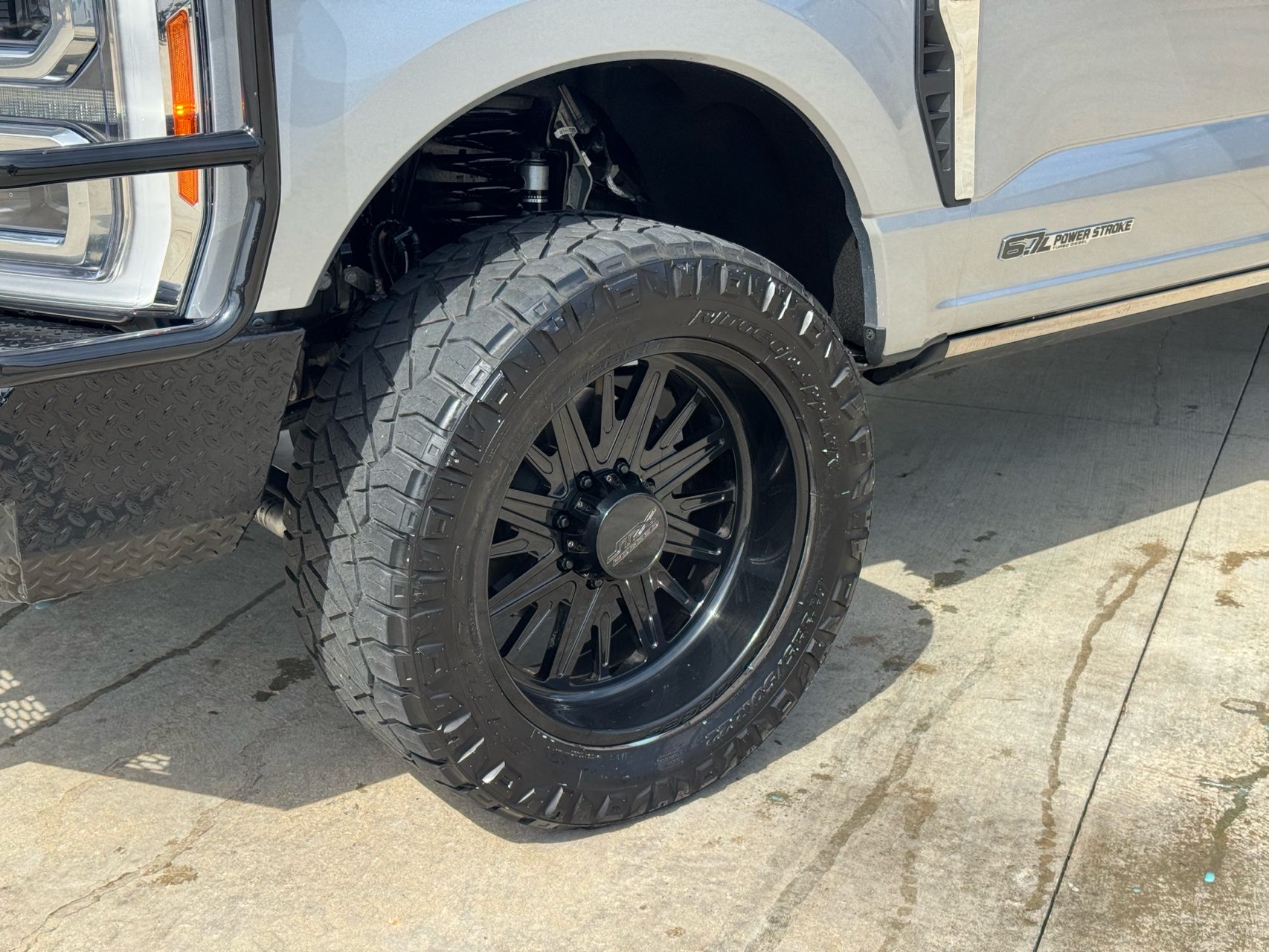 2023 Ford F-350 Super Duty Platinum - Photo 7