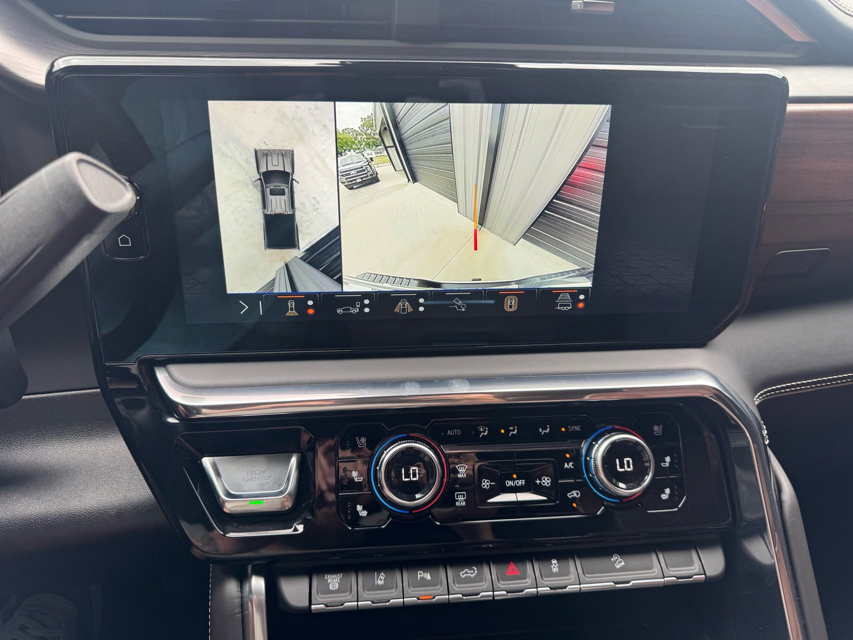 2025 GMC Sierra 2500HD Denali Ultimate - Photo 12