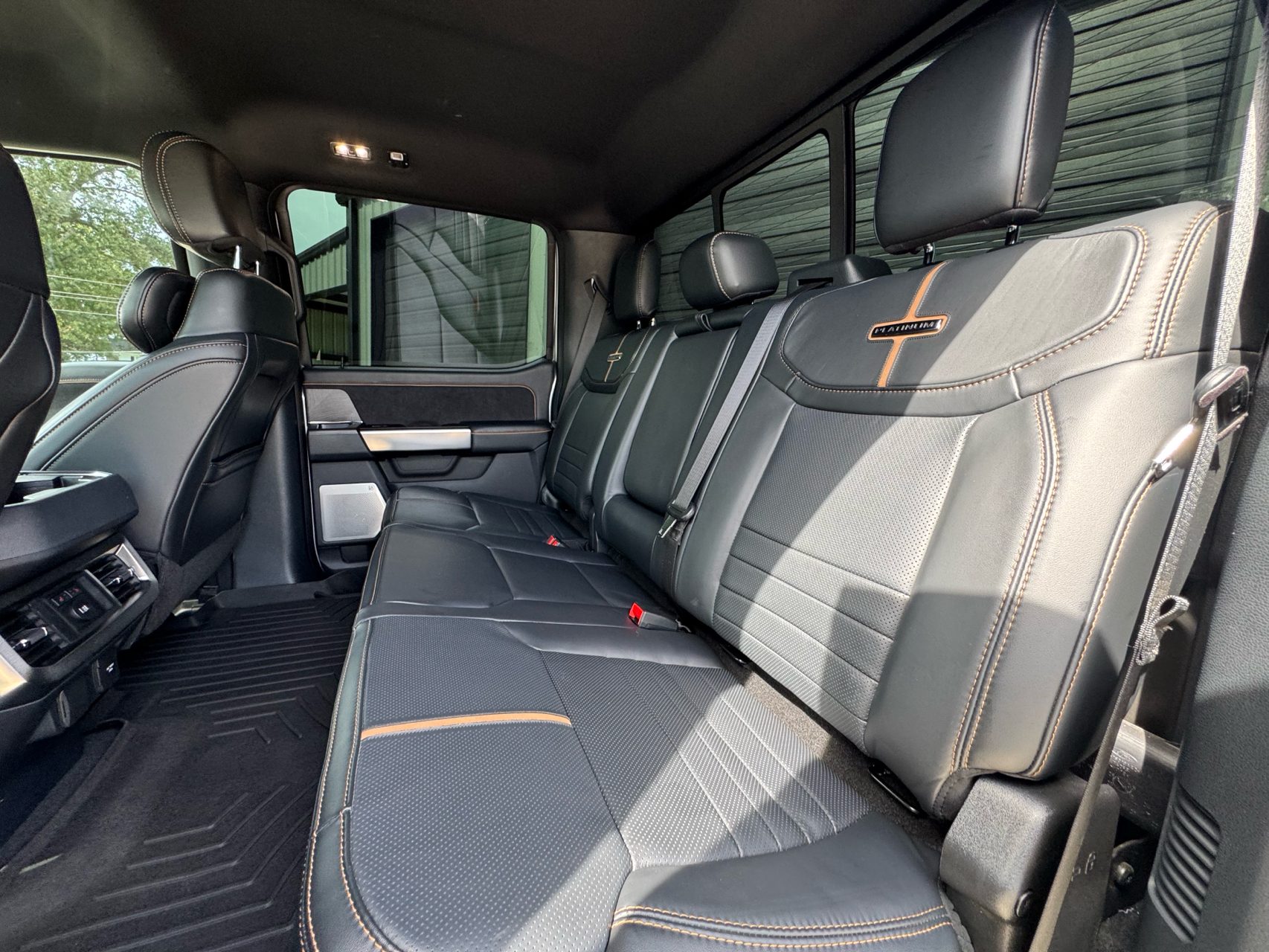 2023 Ford F-350 Super Duty Platinum - Photo 10
