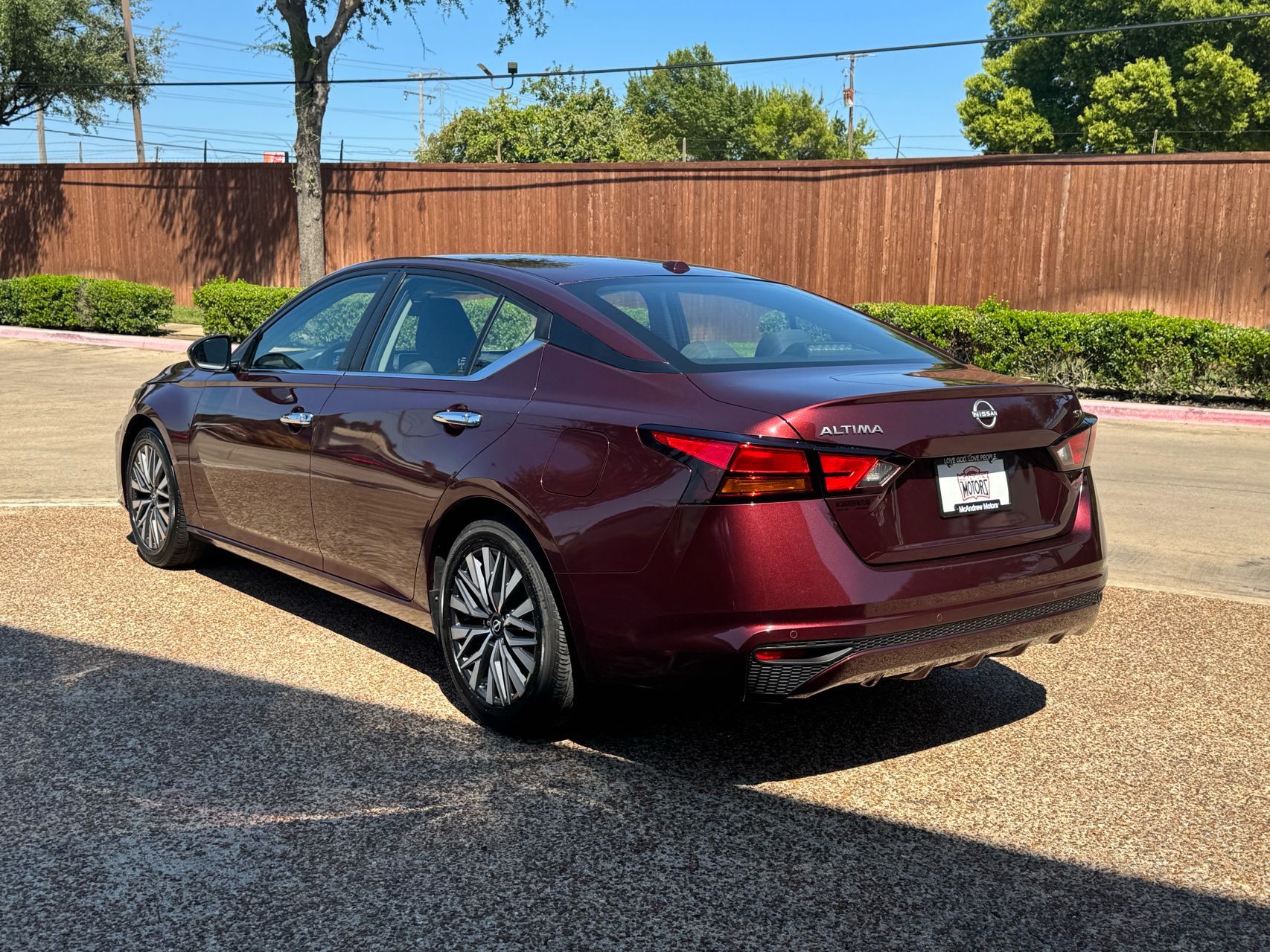 2023 Nissan Altima SV photo 10