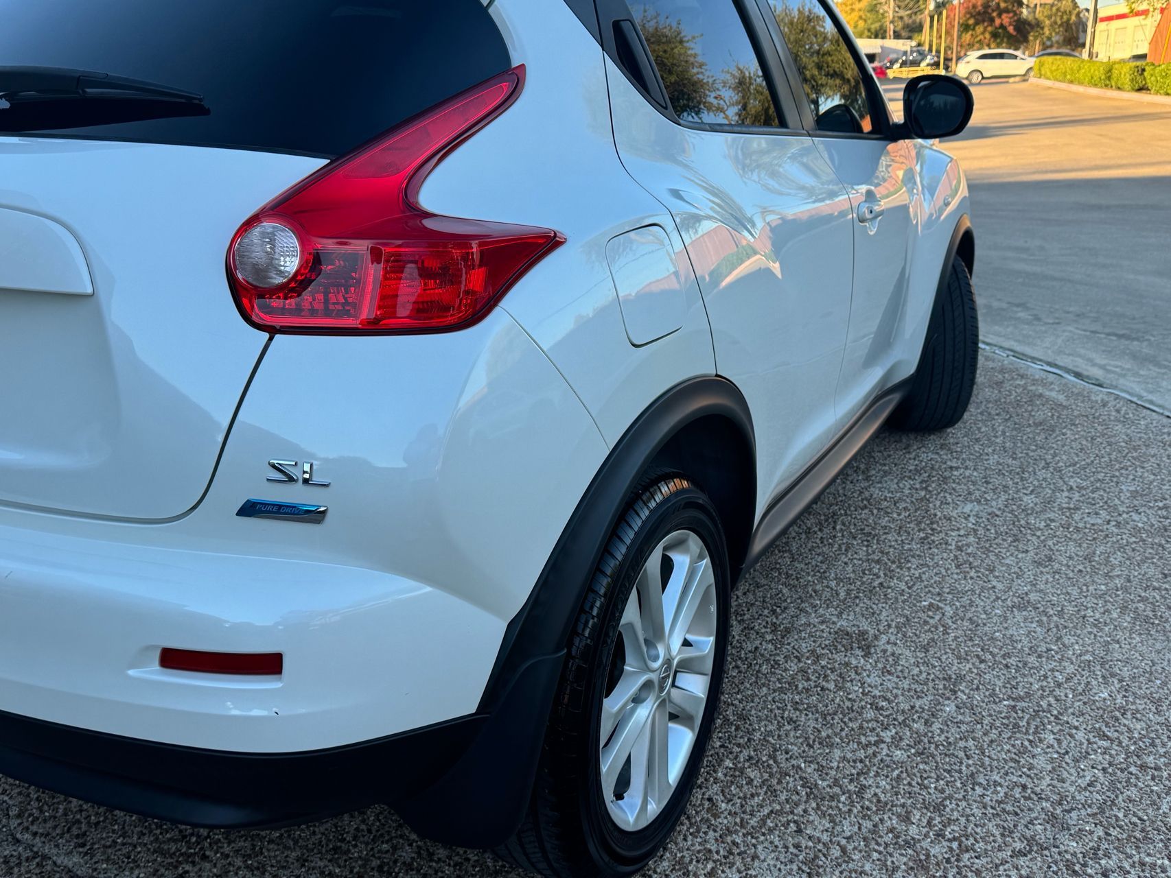 2014 Nissan Juke SL photo 4