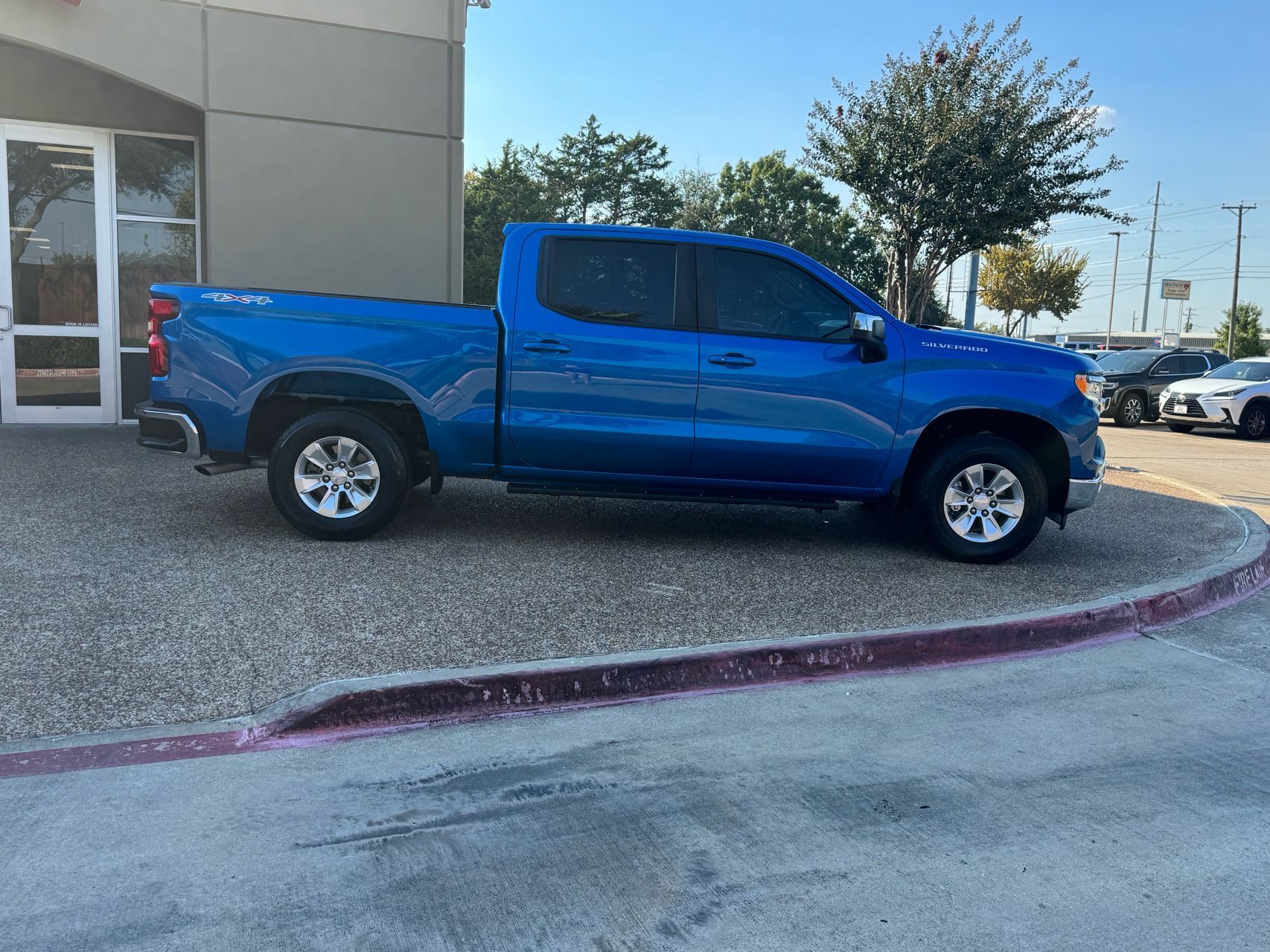 2023 Chevrolet Silverado 1500 photo 7