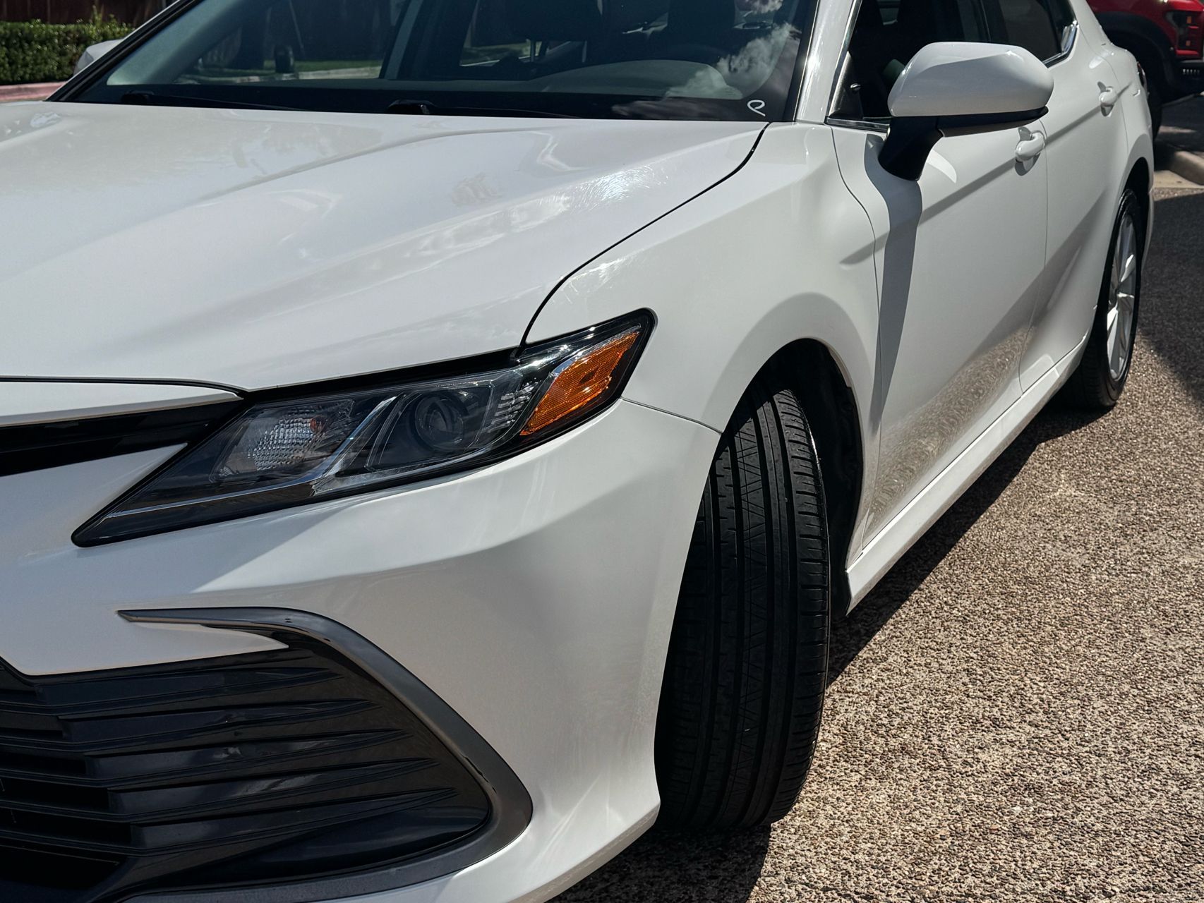 2022 Toyota Camry LE photo 3