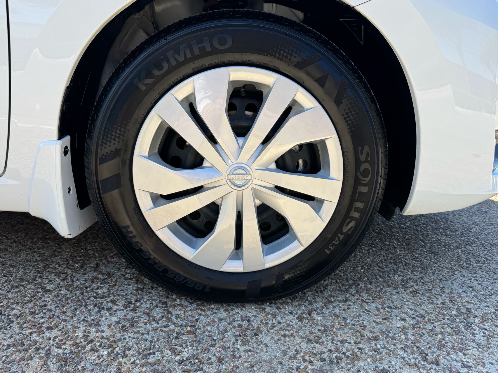 2024 Nissan Versa Sedan S - Photo 31