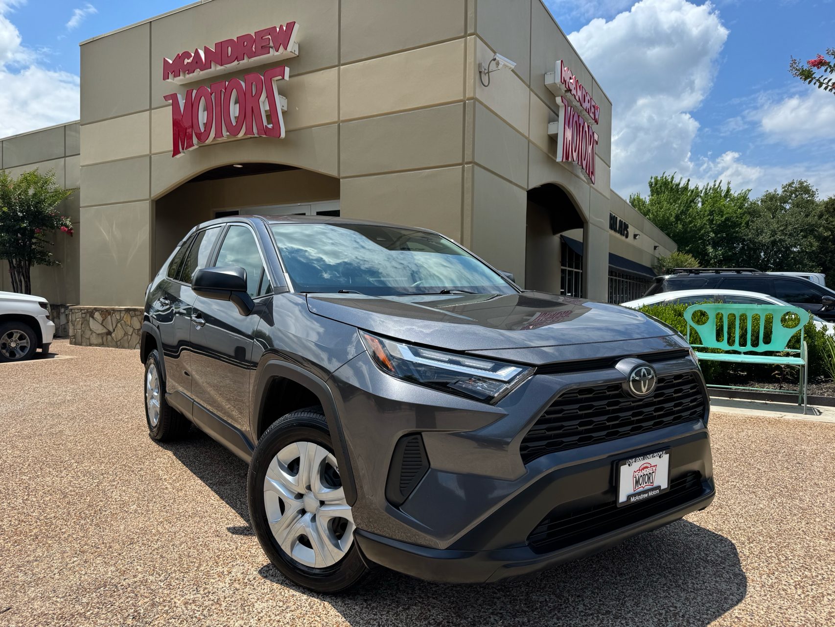 2024 Toyota RAV4 LE FWD's photo