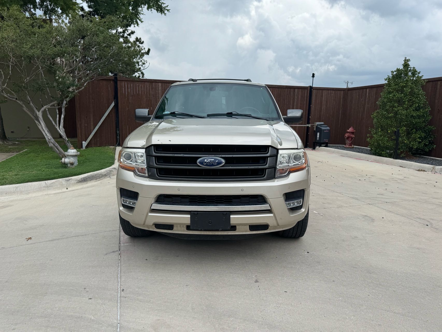 2017 Ford Expedition Limited EL's photo