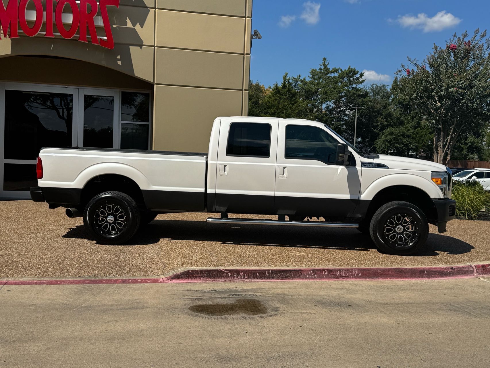 2013 Ford F-350 Lariat photo 7