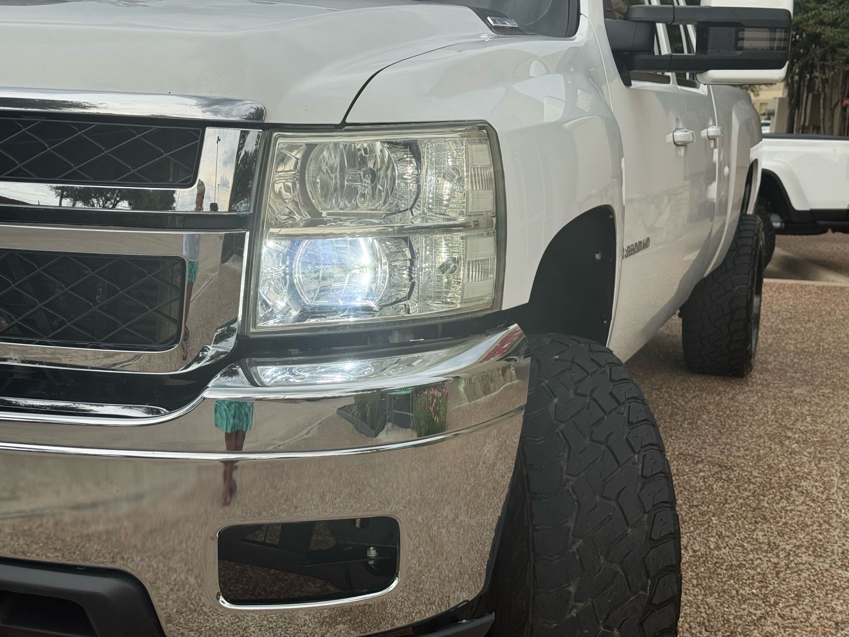 2009 Chevrolet Silverado 3500HD LTZ photo 3