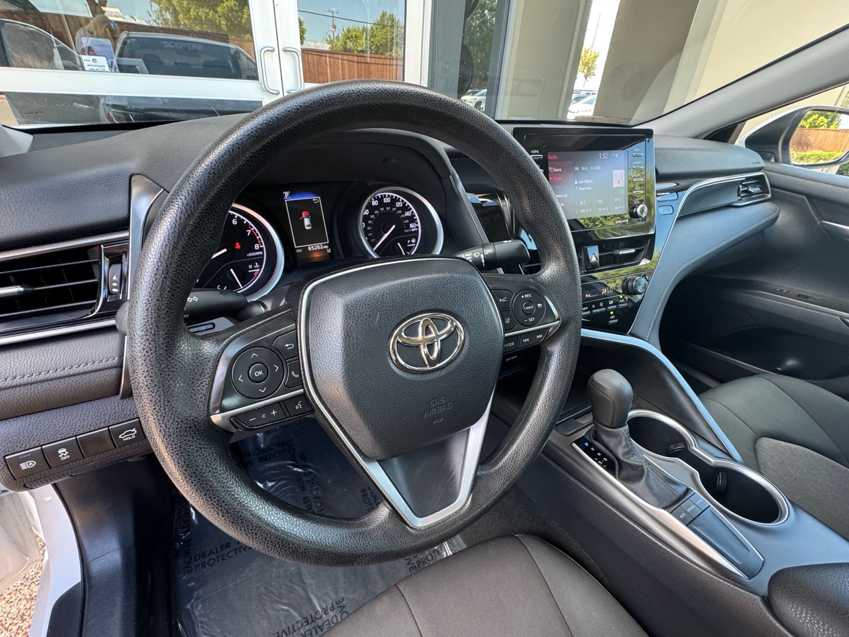 2022 Toyota Camry LE photo 20