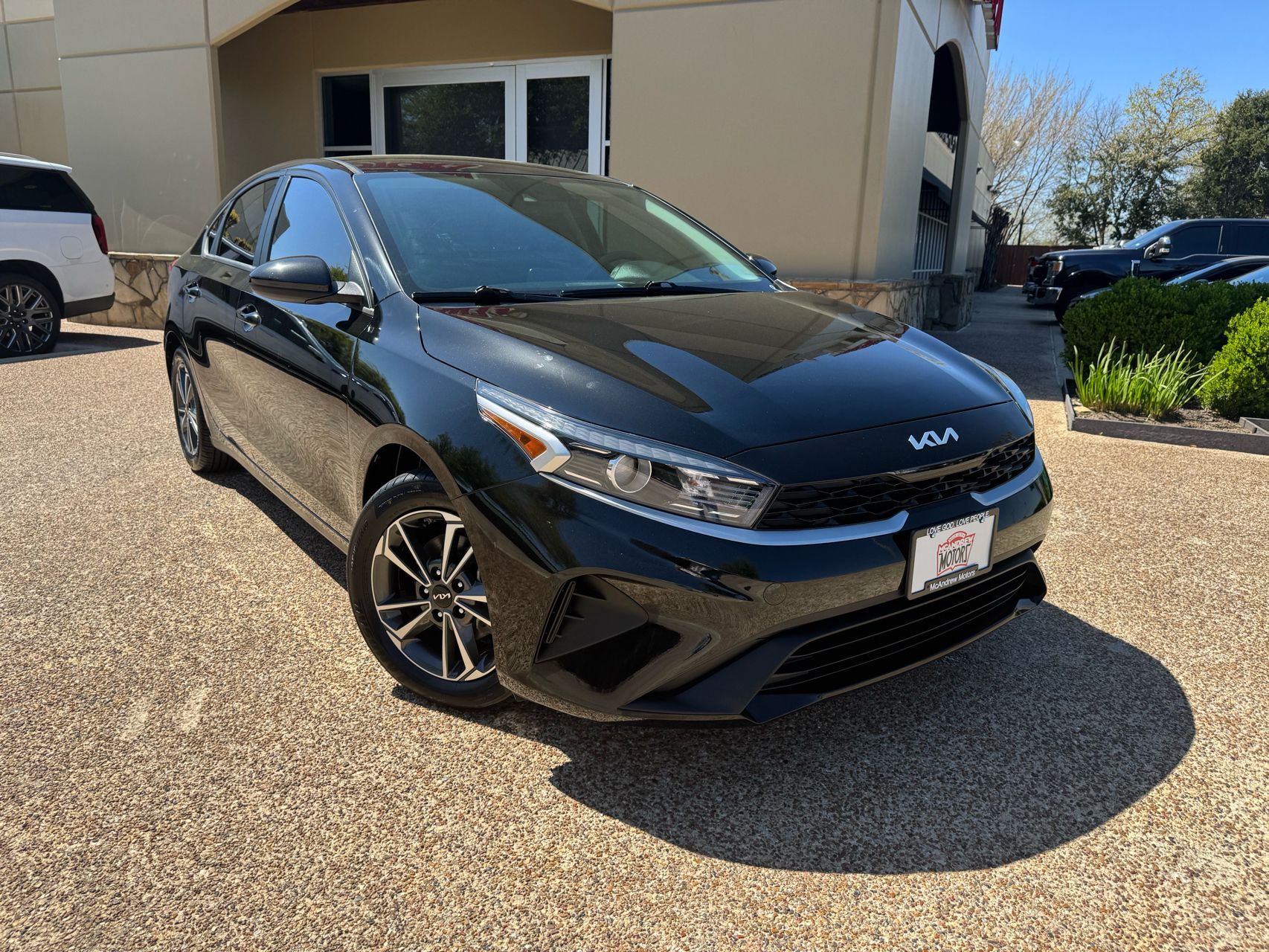 2023 Kia Forte LXS AT's photo