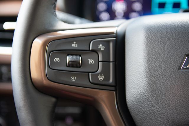 2024 Chevrolet Suburban High Country photo 21