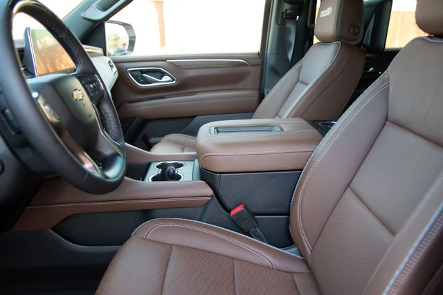 2024 Chevrolet Suburban High Country photo 26