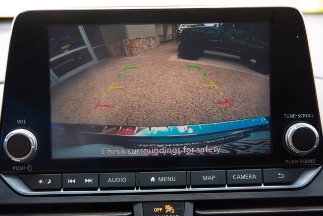 2024 Nissan Versa 1.6 S photo 43