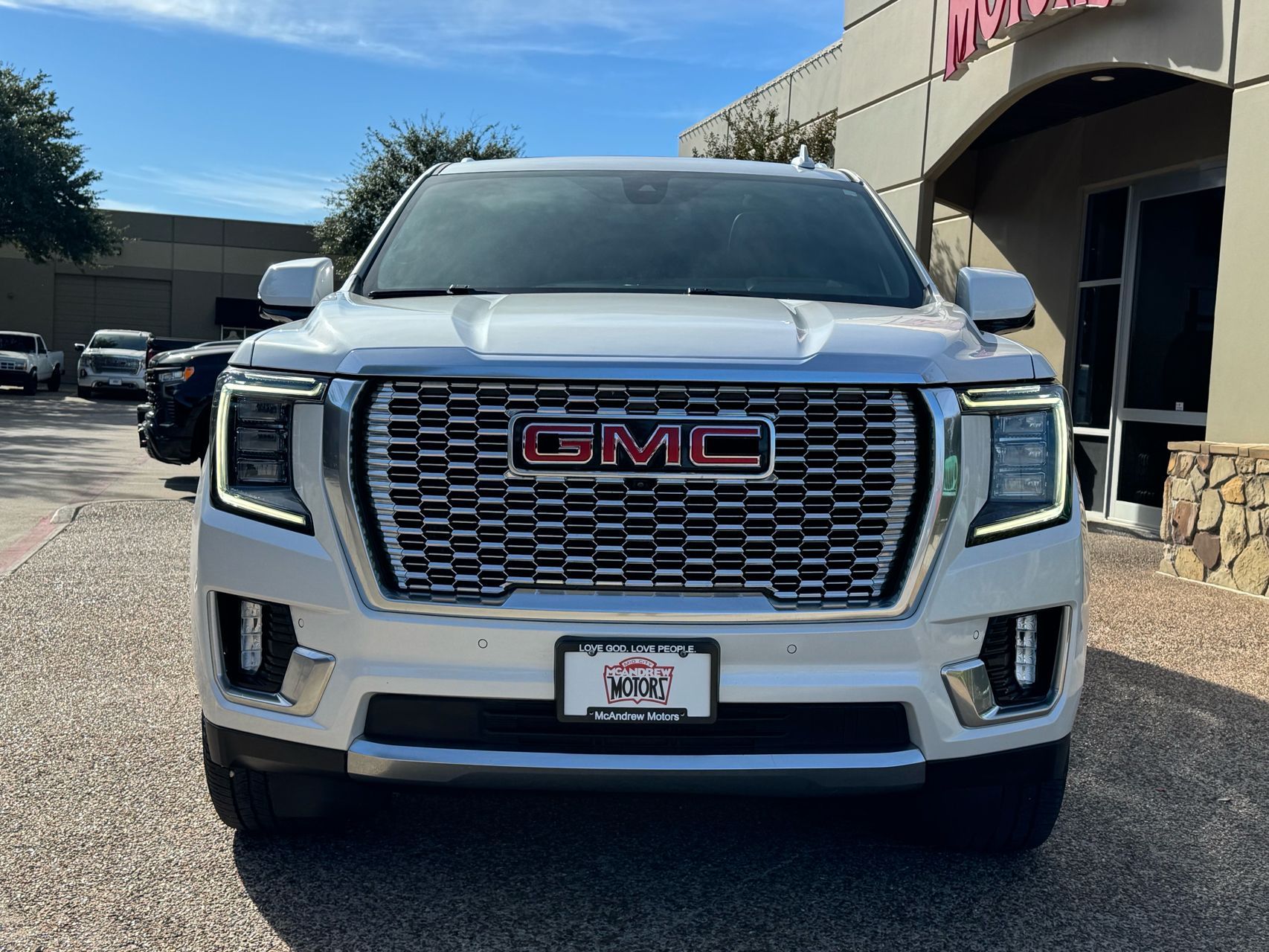 2022 GMC Yukon XL Denali - Photo 5