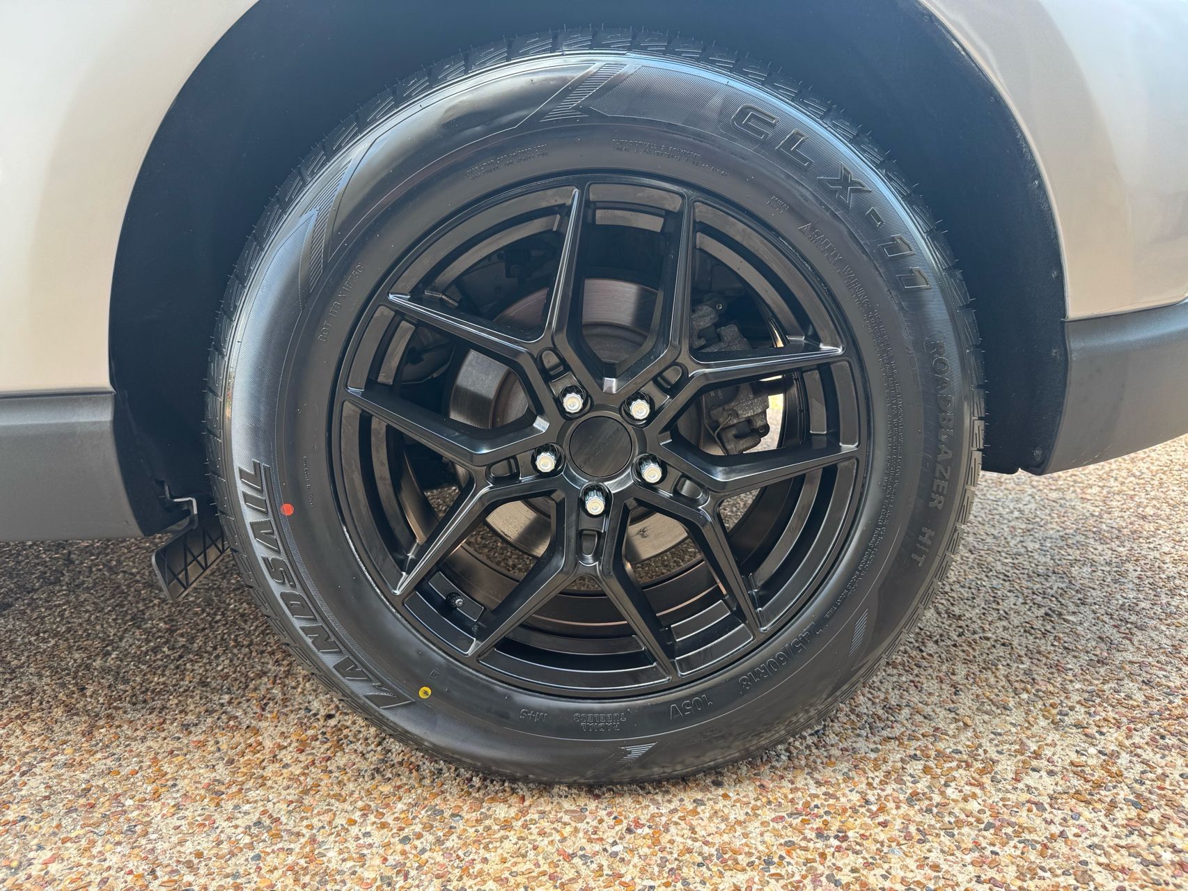 2021 Ford Edge SEL photo 28