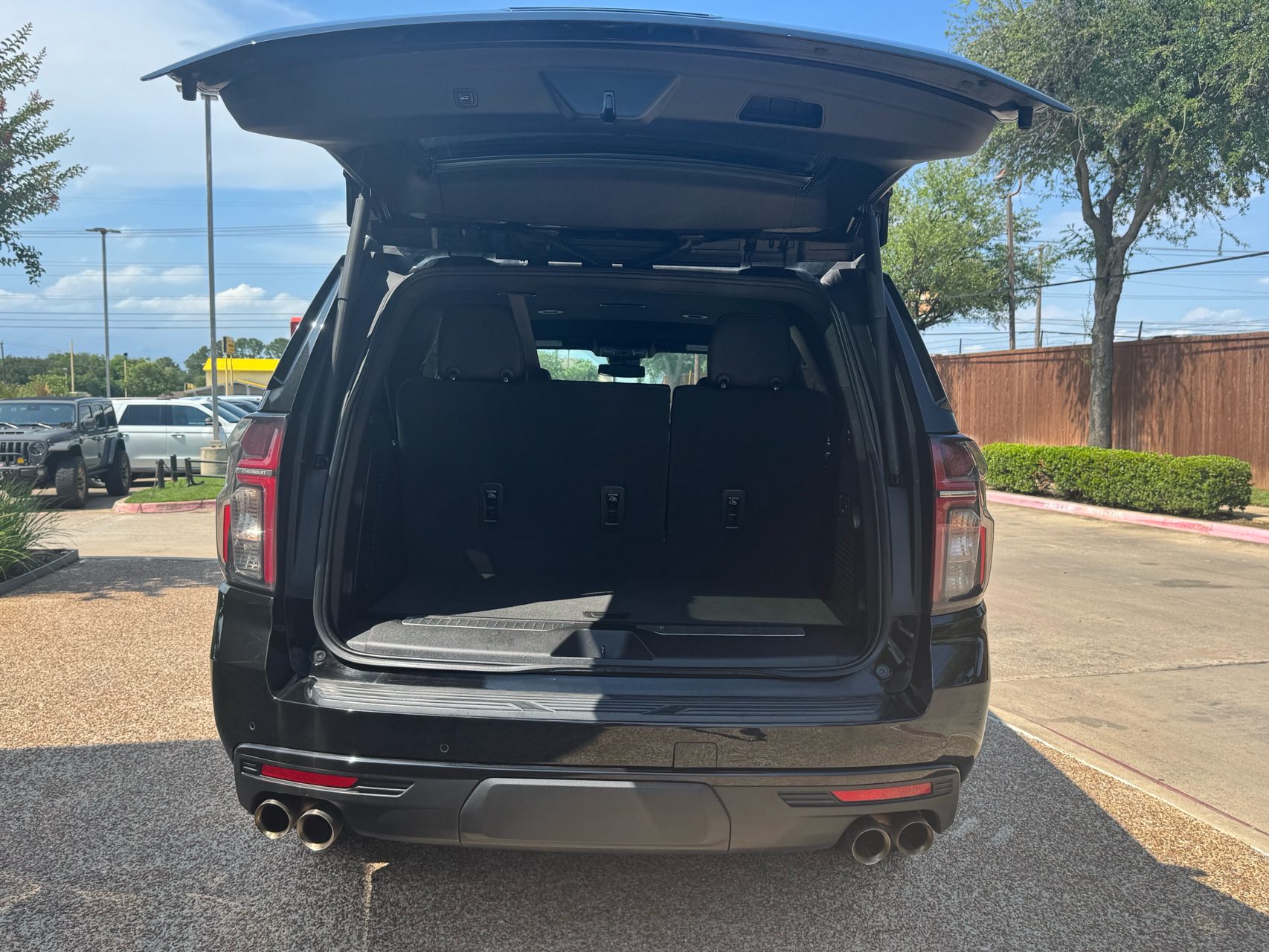 2023 Chevrolet Tahoe Z71 - Photo 10