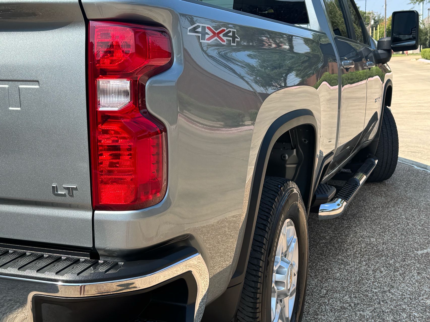 2024 Chevrolet Silverado 2500HD LT photo 4