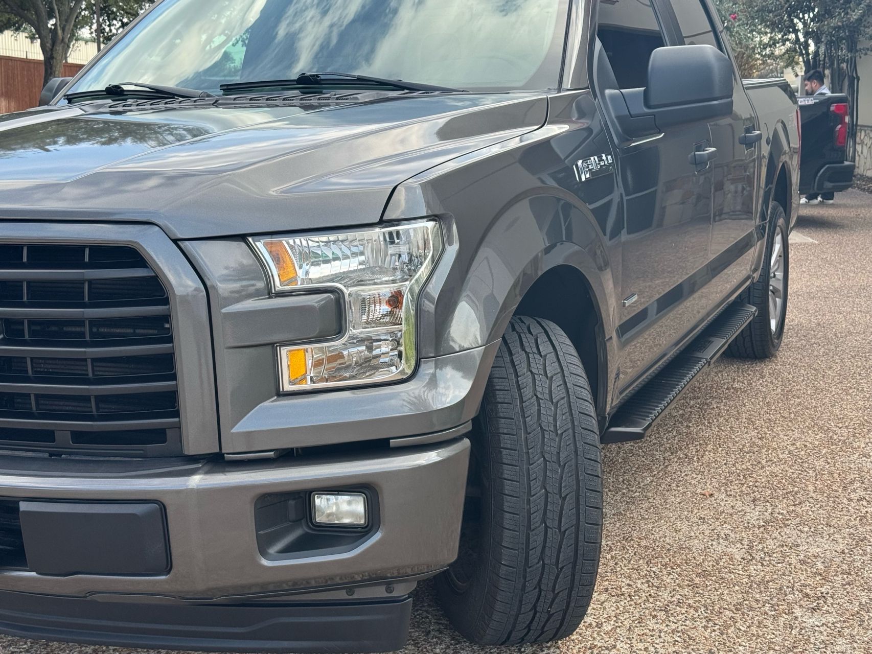 2017 Ford F-150 XL photo 3