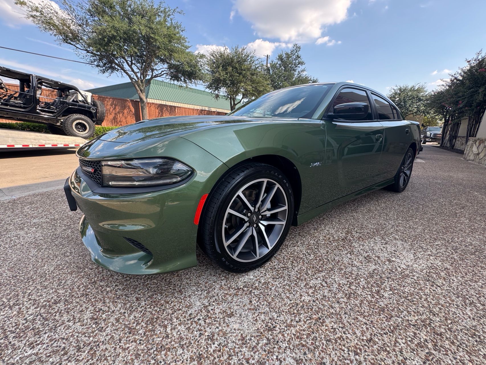 2023 Dodge Charger R/T photo 11