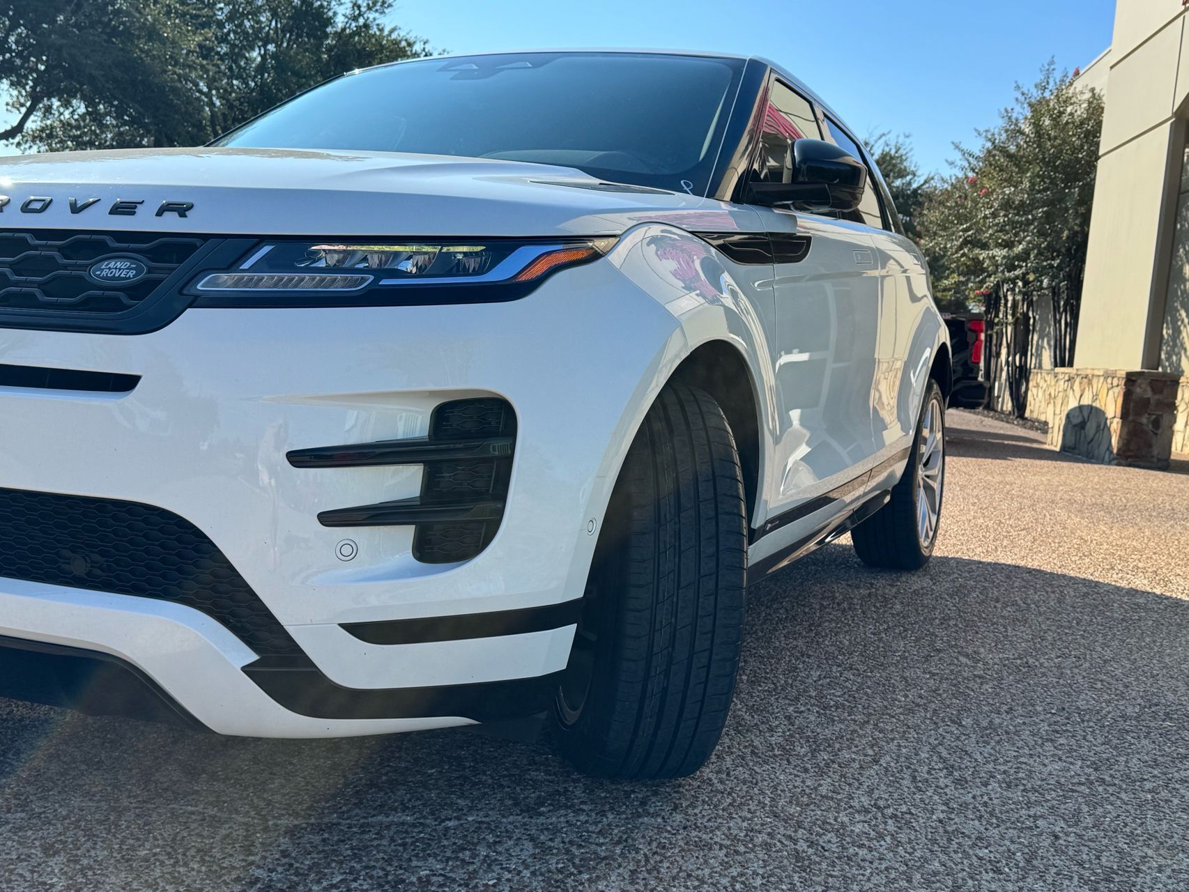2021 Land Rover Range Rover Evoque R-Dynamic S photo 3