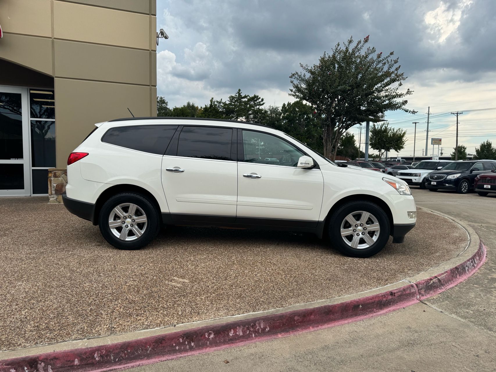2012 Chevrolet Traverse 1LT photo 6