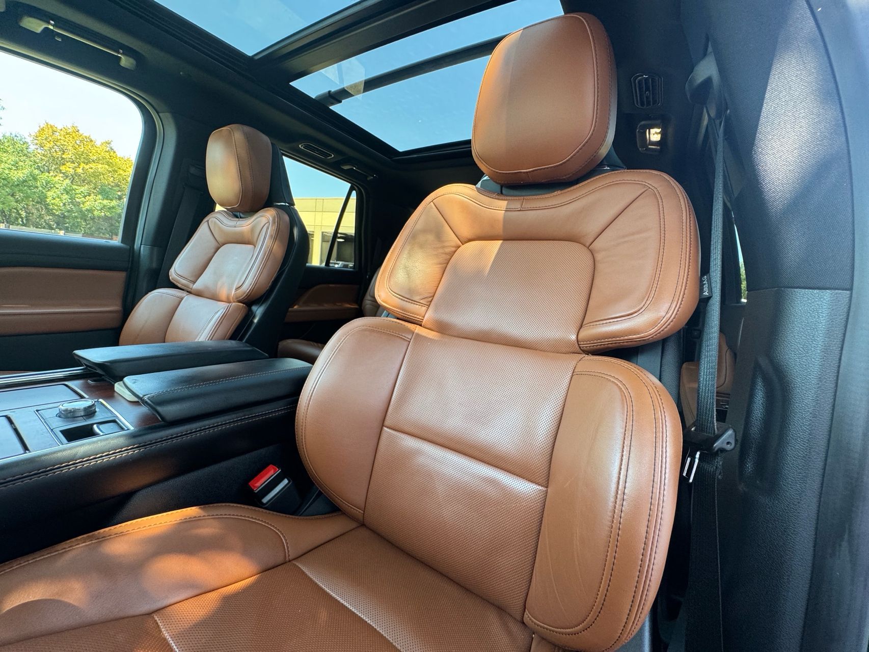 2021 Lincoln Navigator Reserve L photo 23