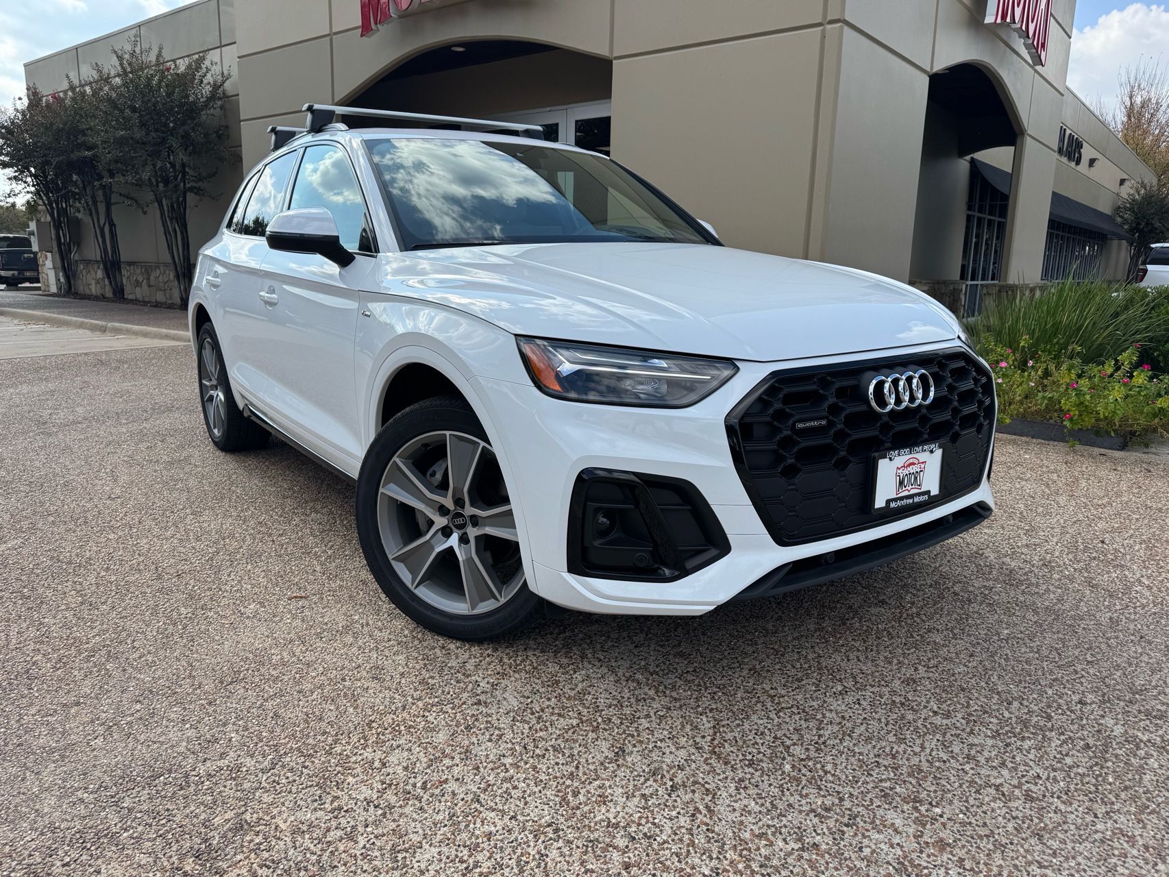 2025 Audi Q5 Premium's photo