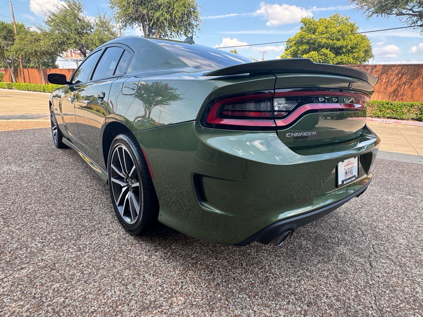 2023 Dodge Charger R/T photo 10
