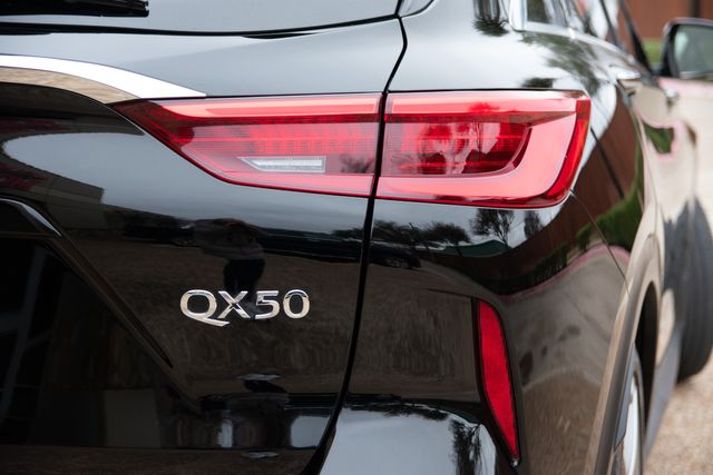 2021 Infiniti Q50 LUXE photo 9