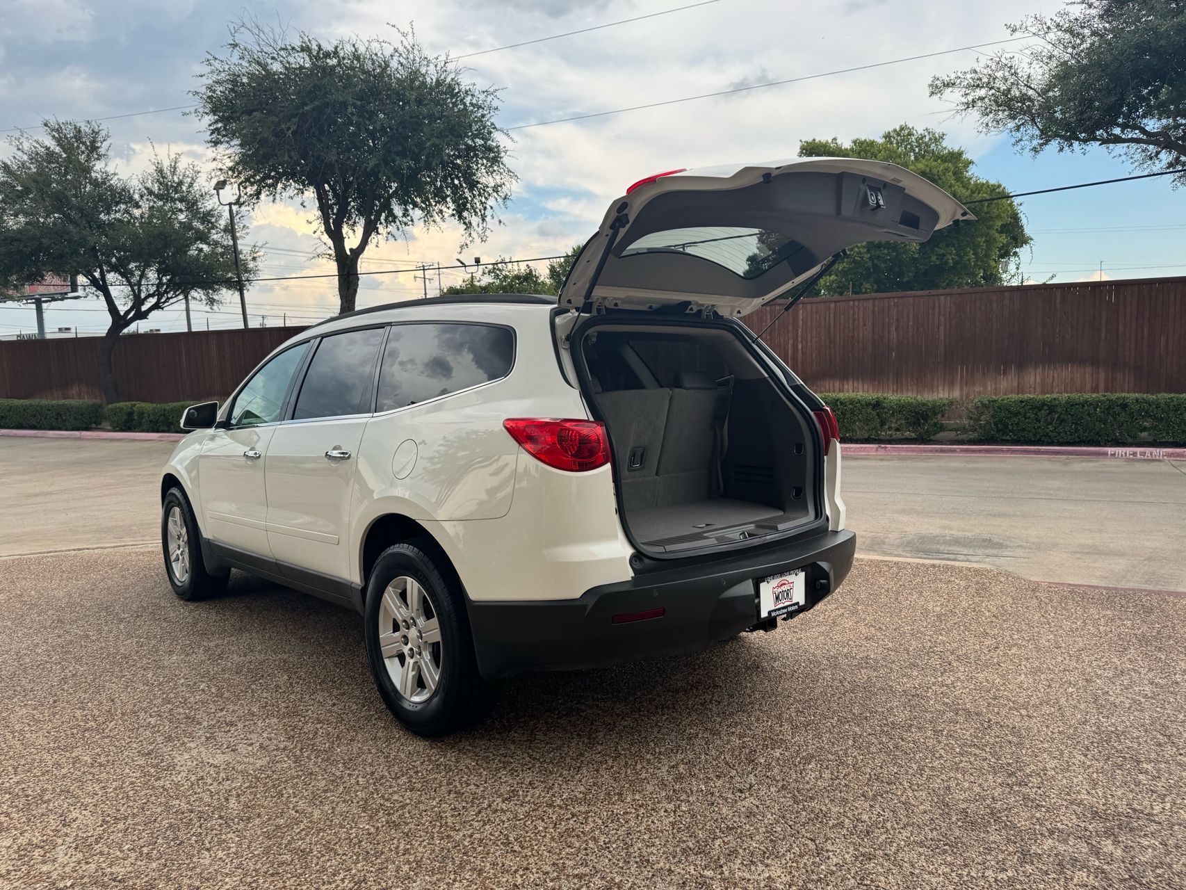 2012 Chevrolet Traverse 1LT photo 13