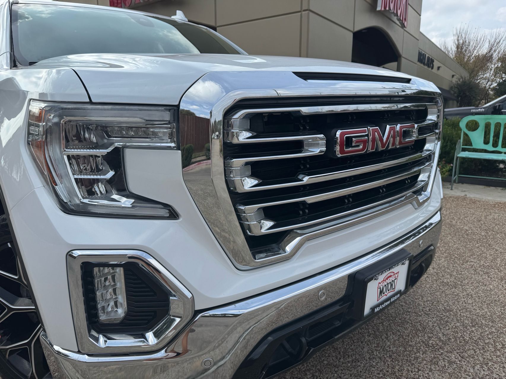 2020 Gmc Sierra 1500 SLT photo 2