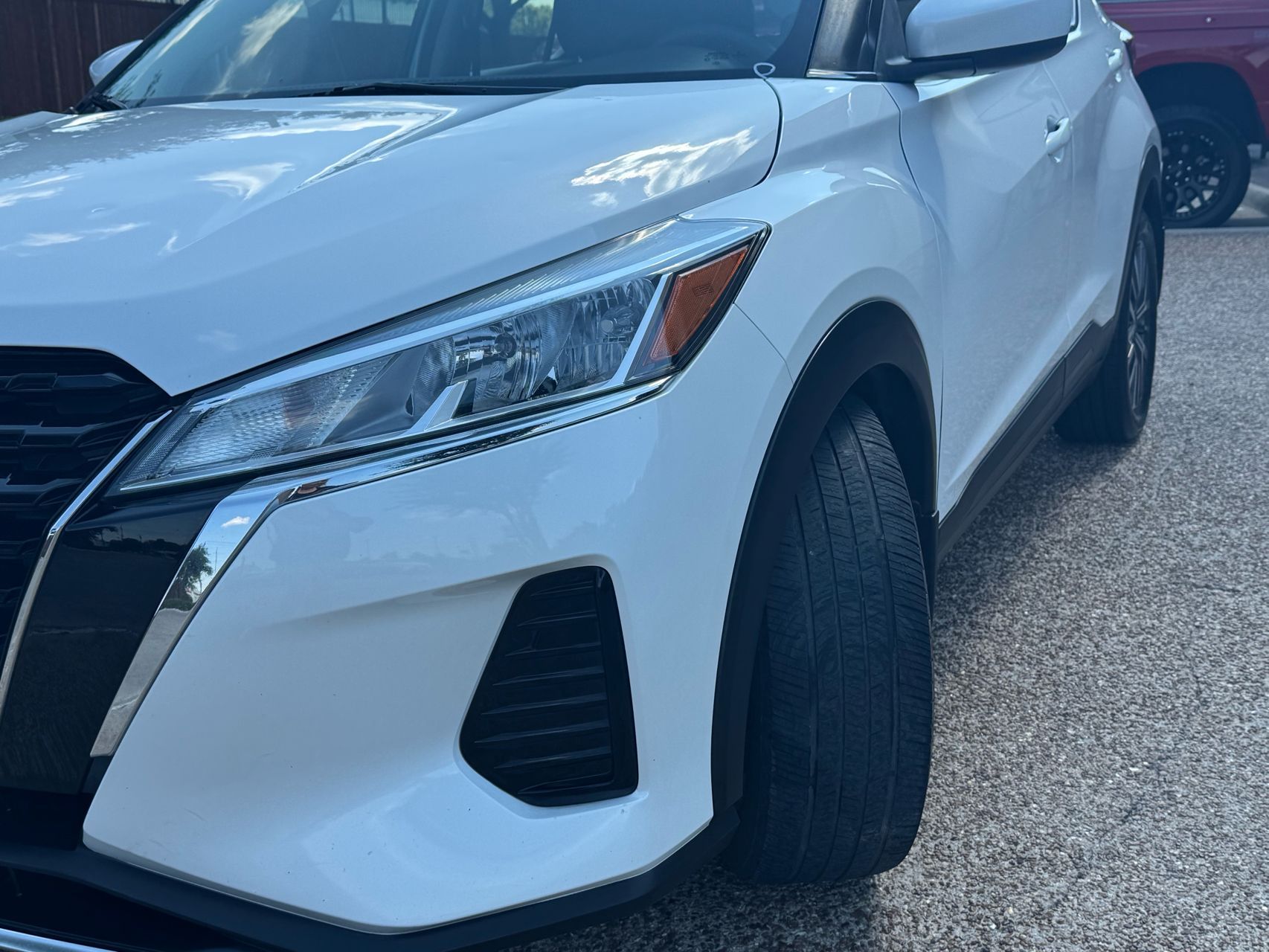 2021 Nissan Kicks SV photo 3
